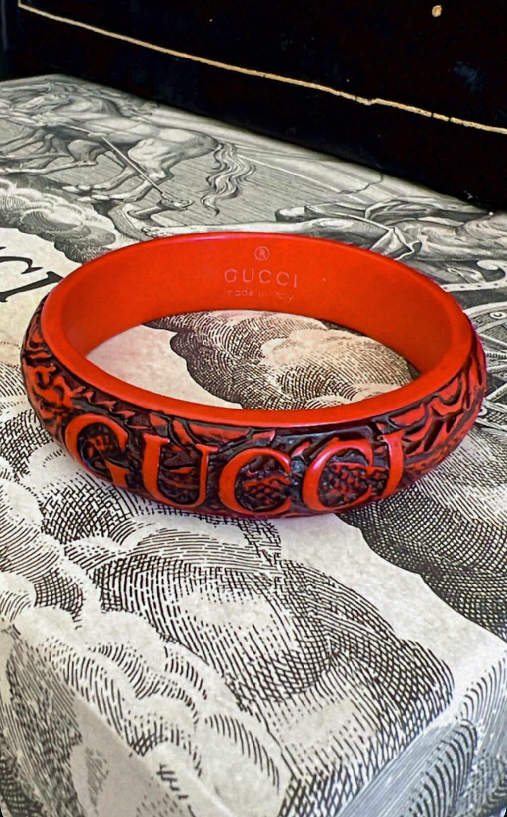 GUCCI RESIN CARVED DRAGON BANGLE BRACELET