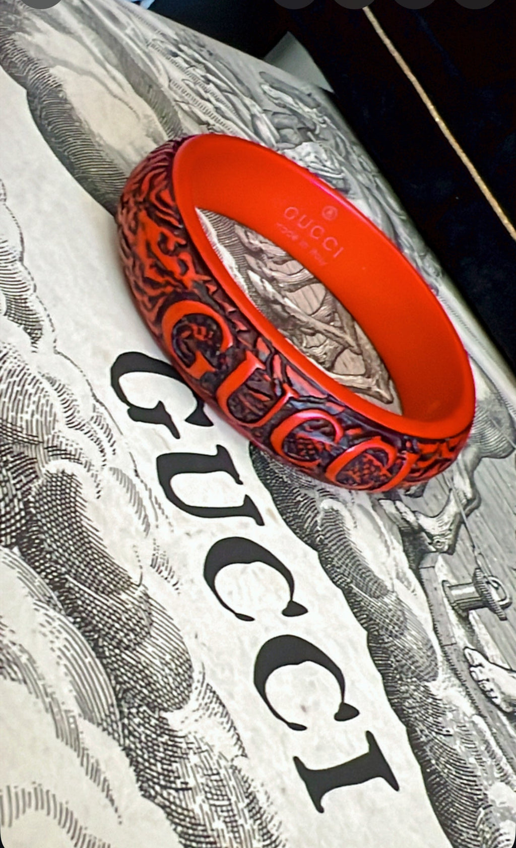 GUCCI RESIN CARVED DRAGON BANGLE BRACELET