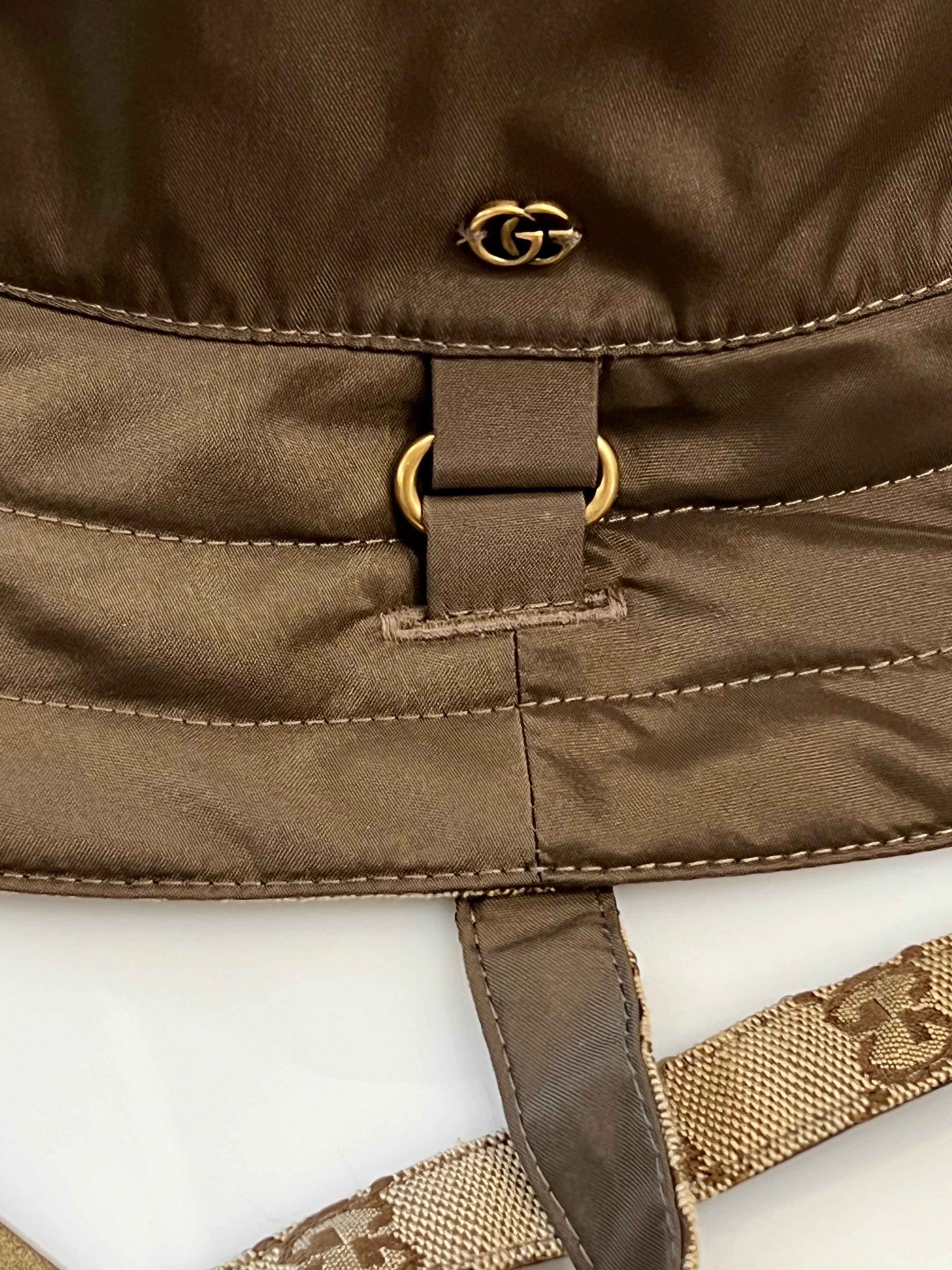 GUCCI GG REVERSIBLE BUCKET HAT