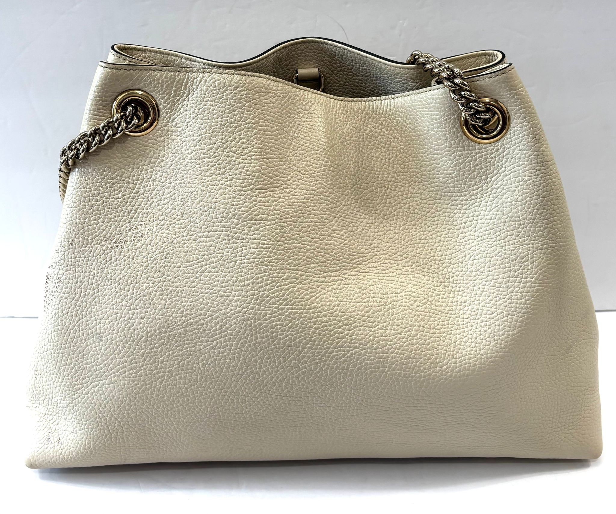 GUCCI SOHO PEBBLED CALFSKIN LEATHER CHAIN MEDIUM HOBO BAG