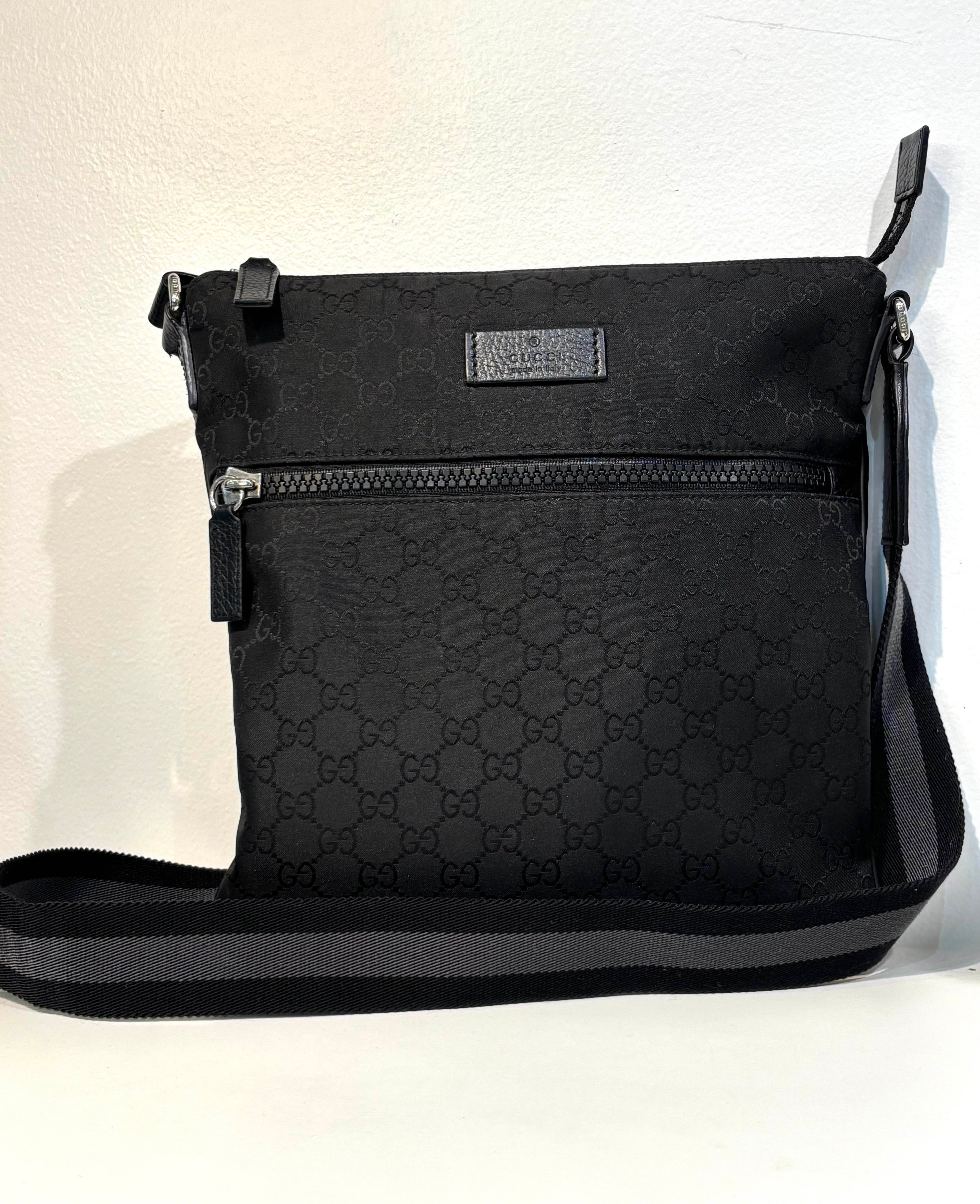 GUCCI VINTAGE GG GUCCISSIMA CANVAS MESSENGER BAG