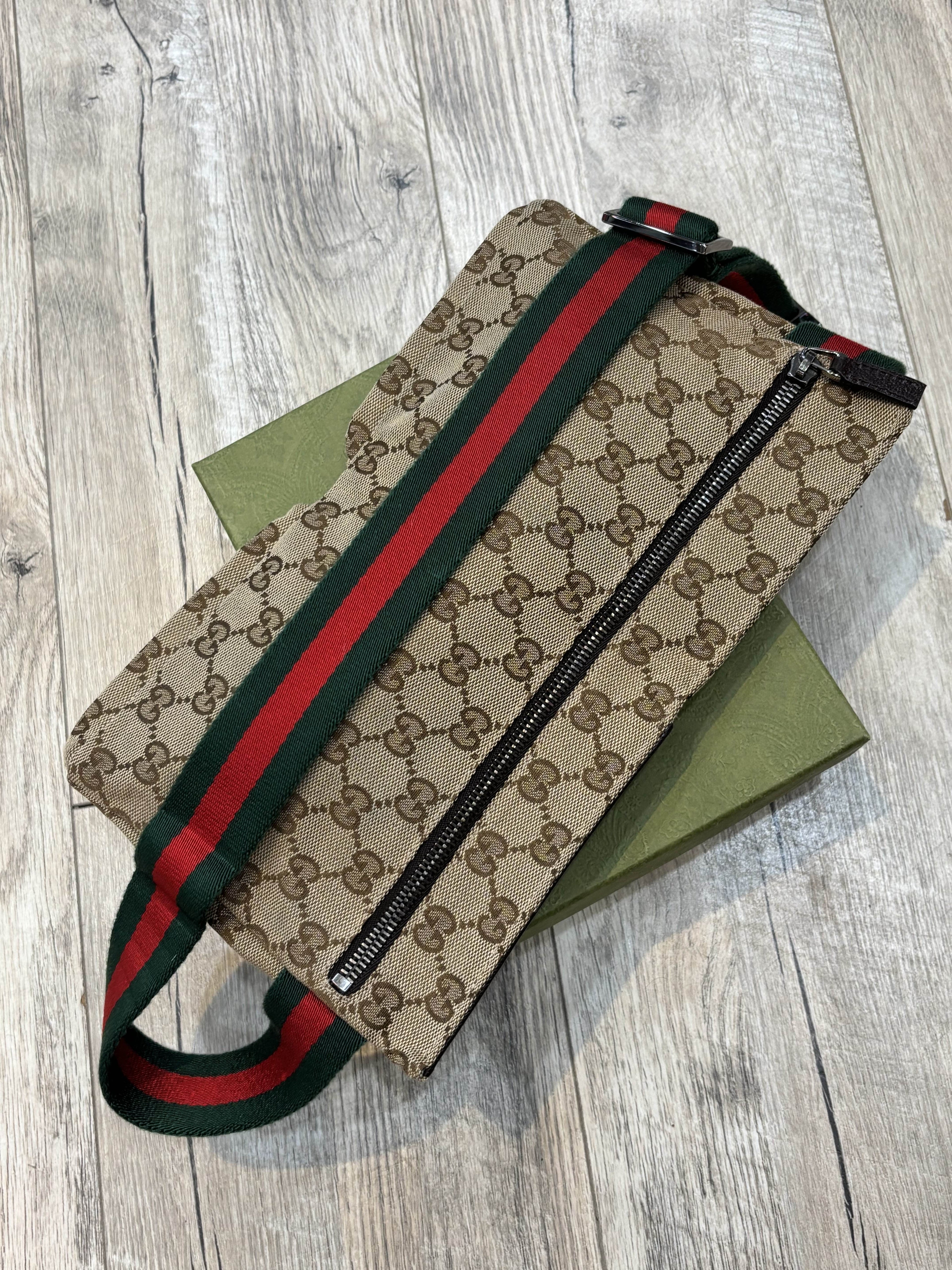 GUCCI VINTAGE GG CANVAS FANNY PACK