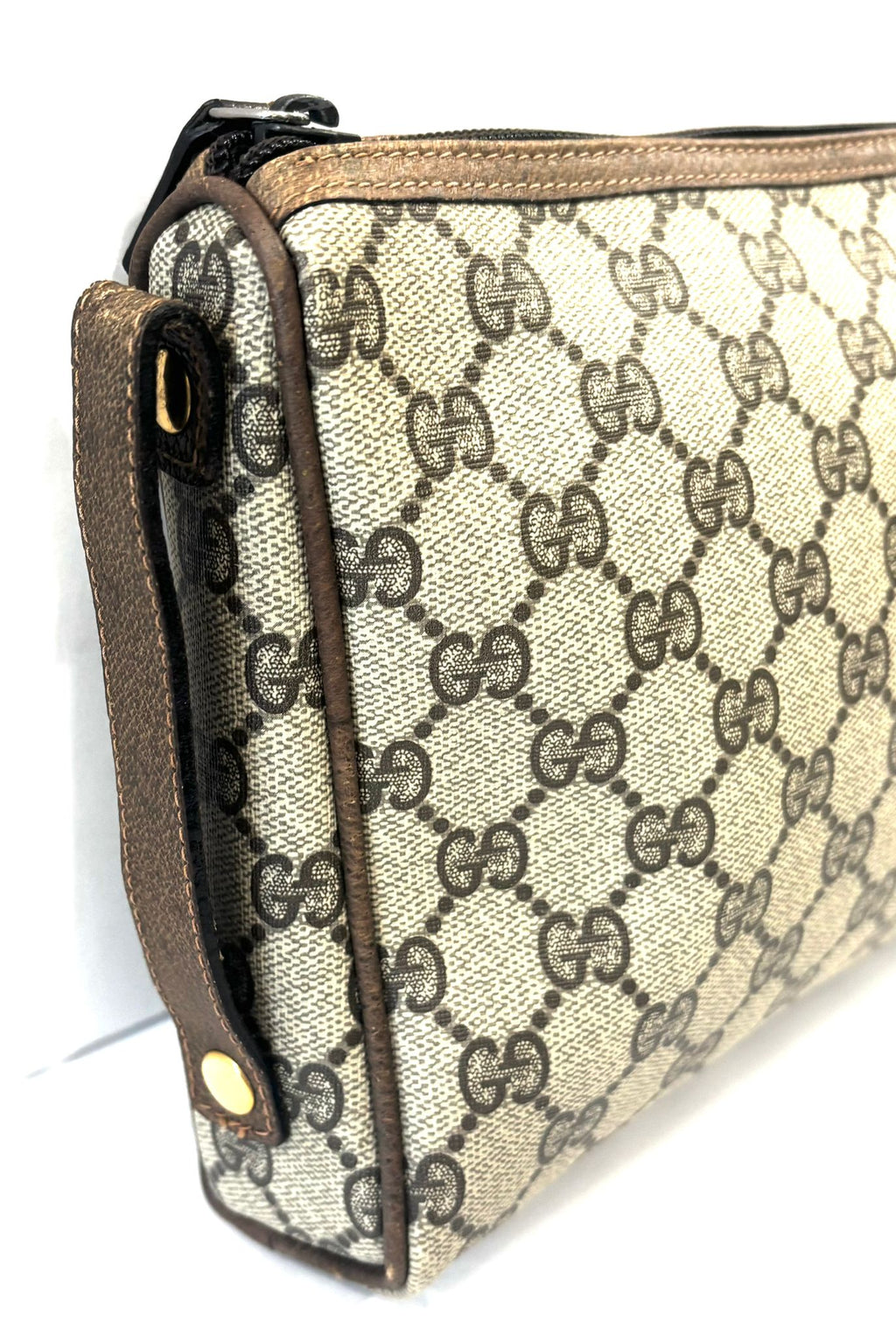 GUCCI GG SUPREME VINTAGE CLUTCH BAG