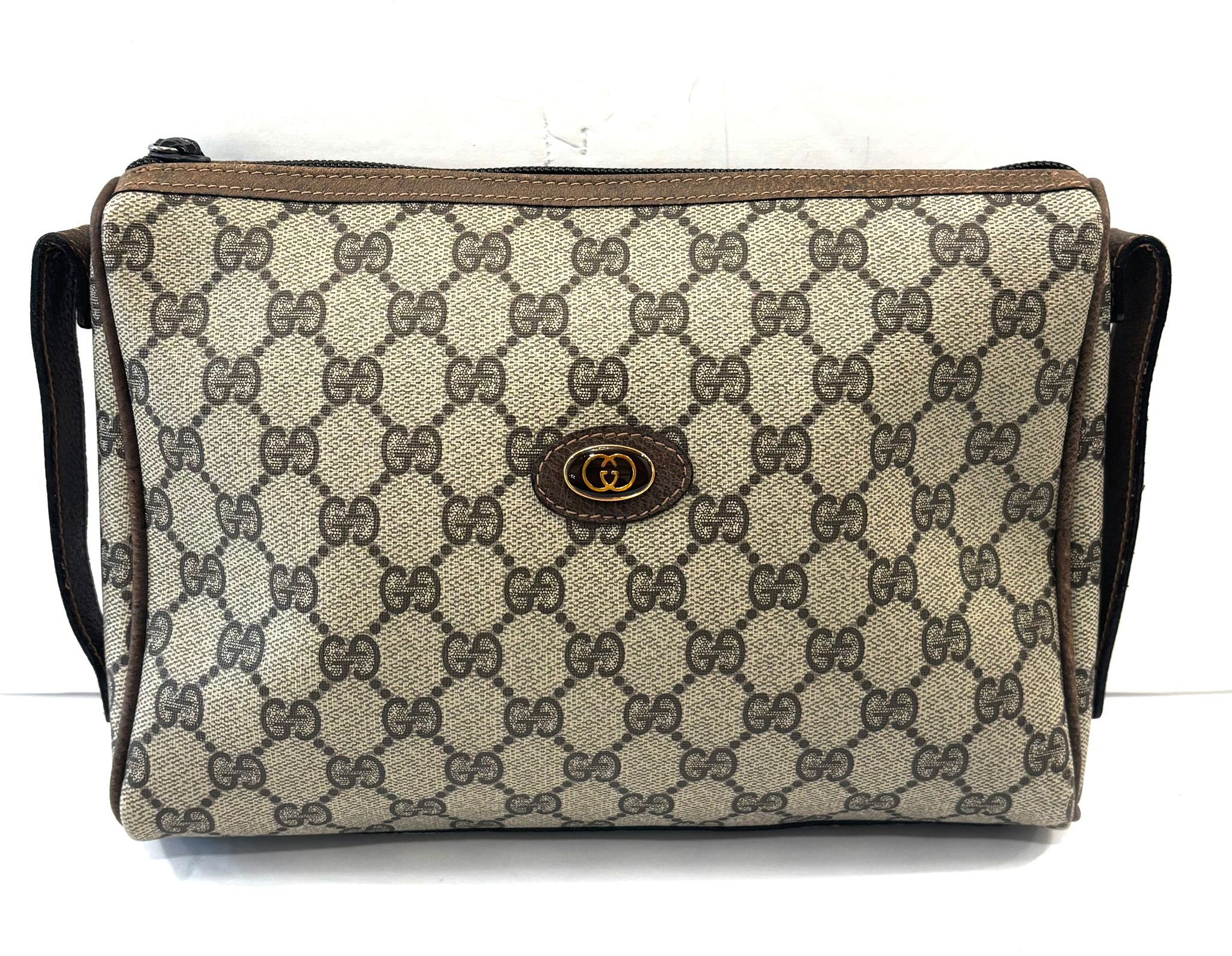 GUCCI GG SUPREME VINTAGE CLUTCH BAG