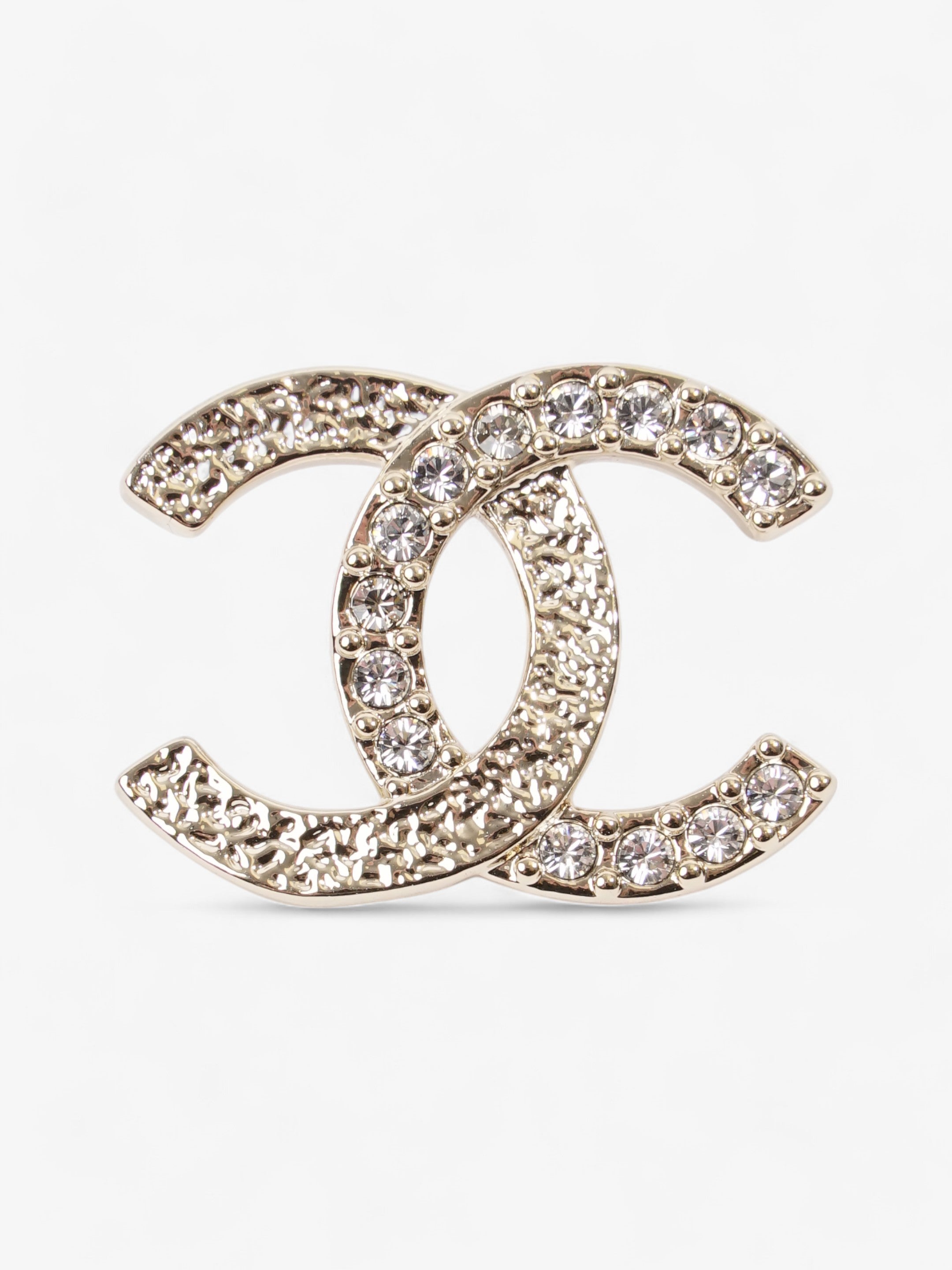 Chanel CC Logo Studs Light Gold / White Base Metal