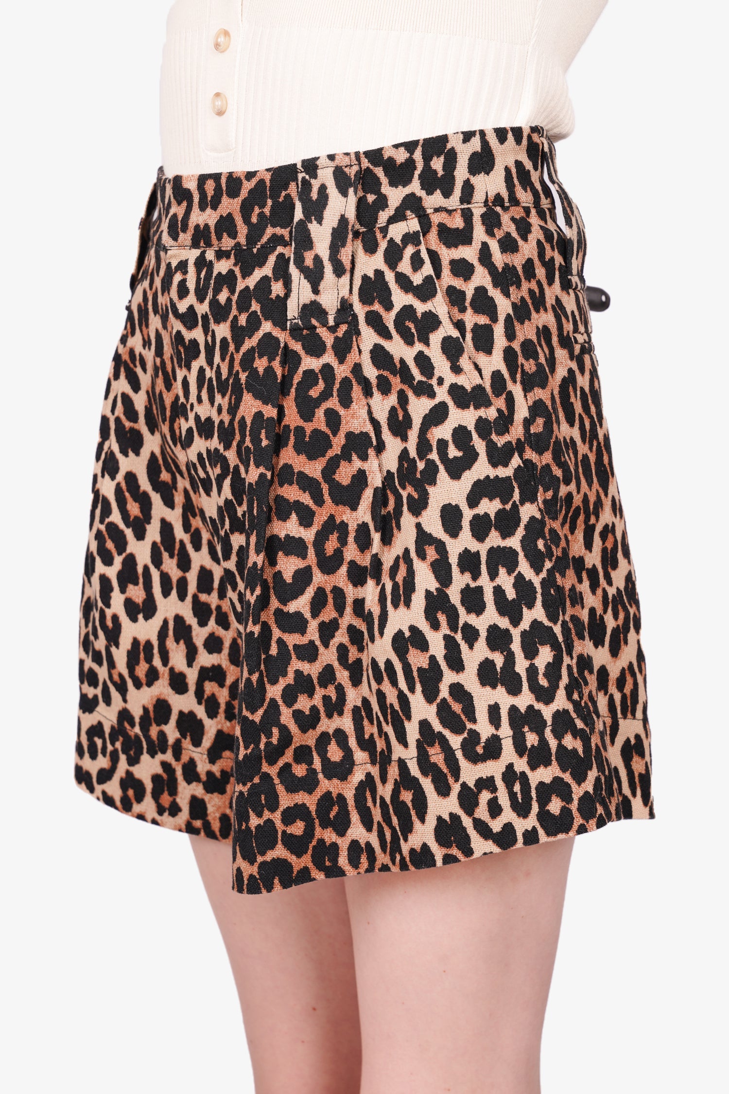Ganni Leopard Print Short Size 36