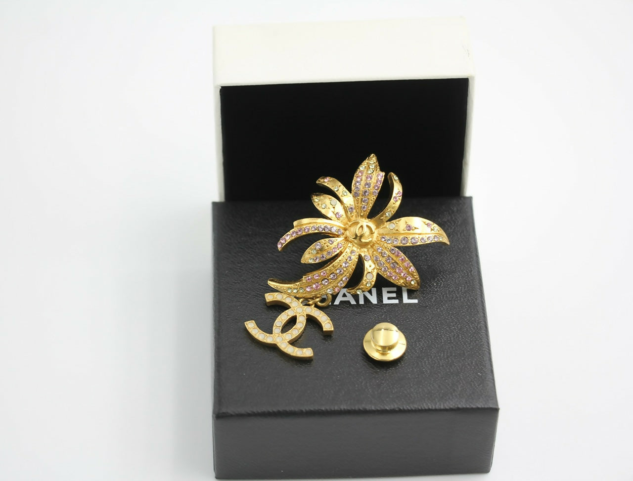 Chanel Vintage 02P Rhinestone Pink Silver Palm Tree Brooch