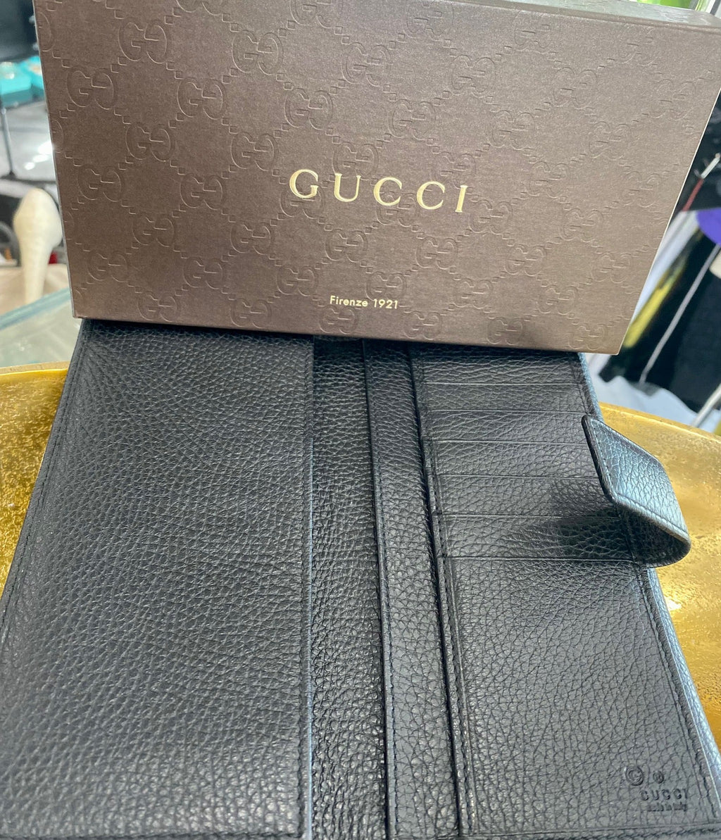 GUCCI STUDDED INTERLOCKING G CONTINENTAL WALLET