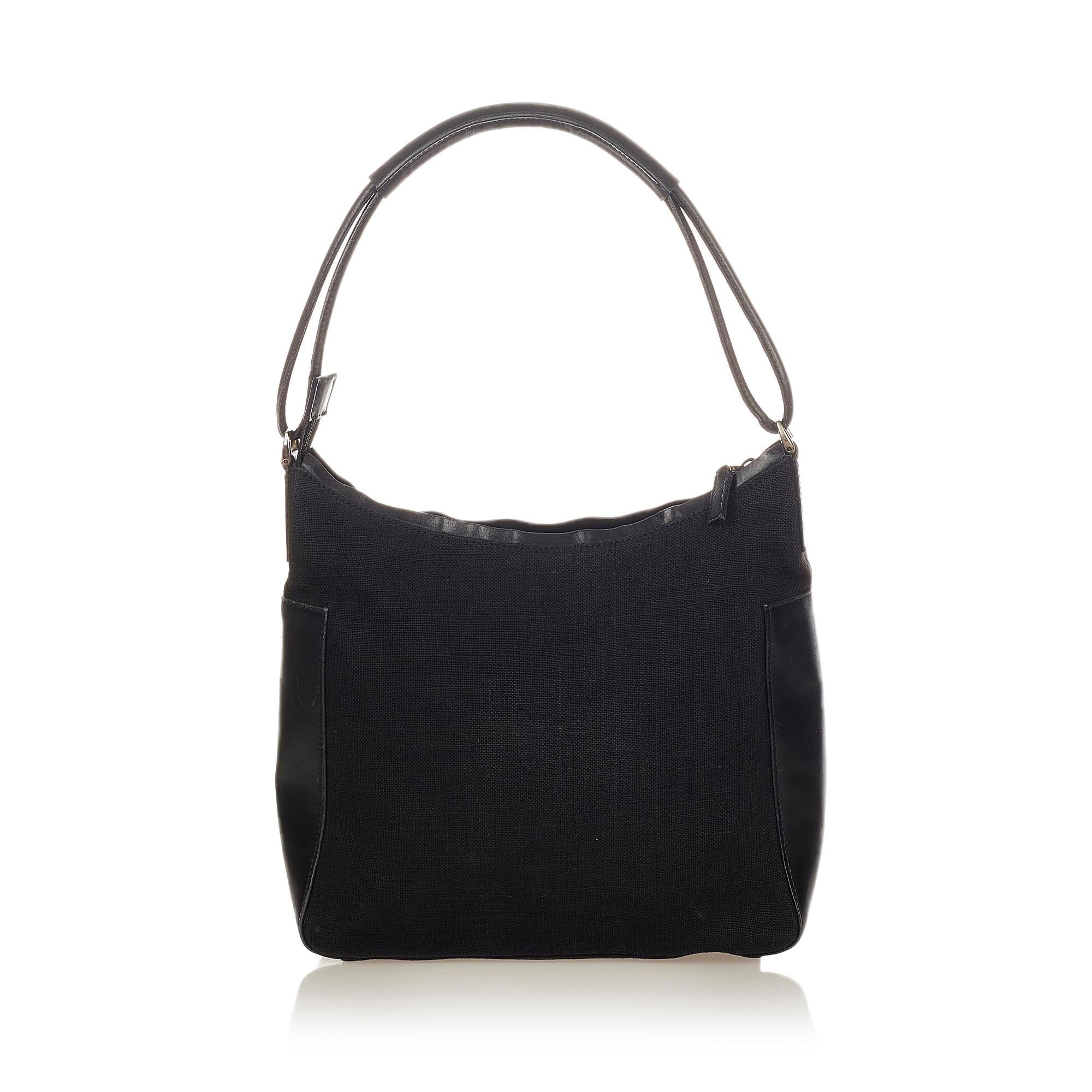 Gucci Canvas Shoulder Bag (SHG-31874)