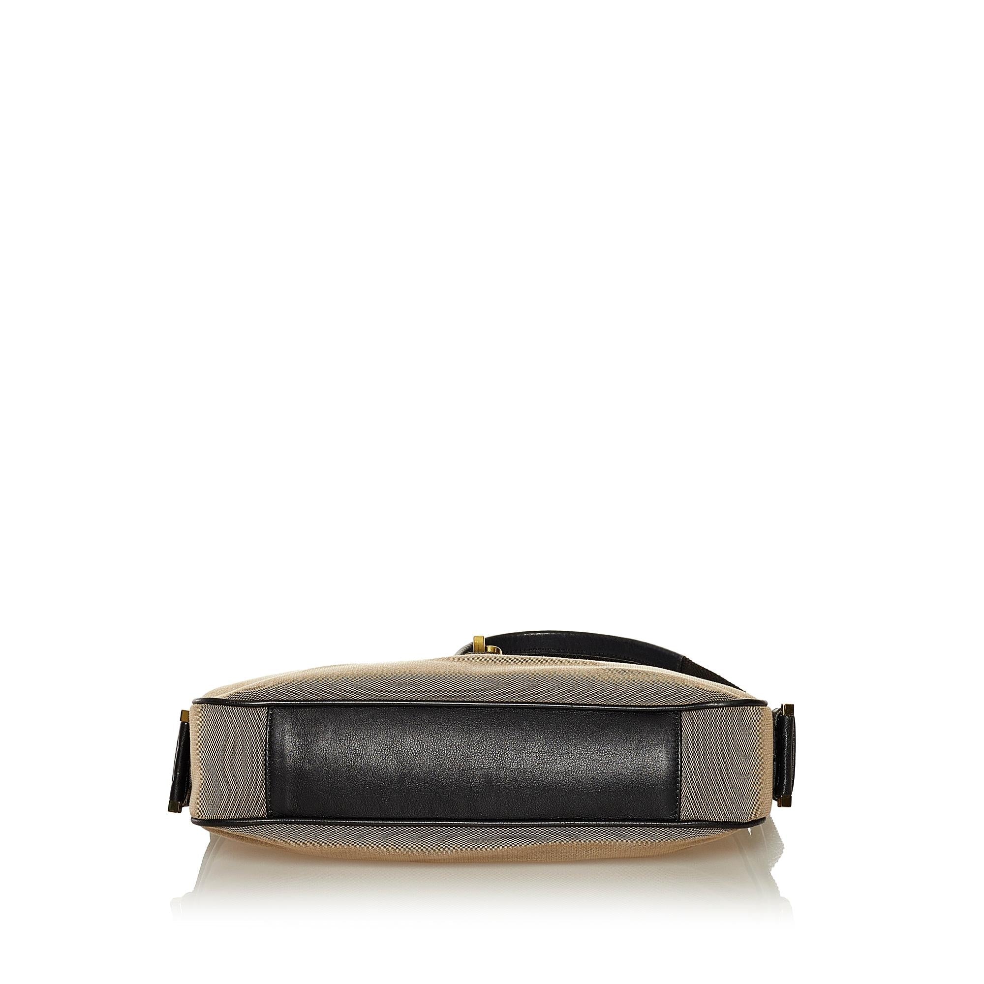 Gucci Canvas Shoulder Bag (SHG-35818)