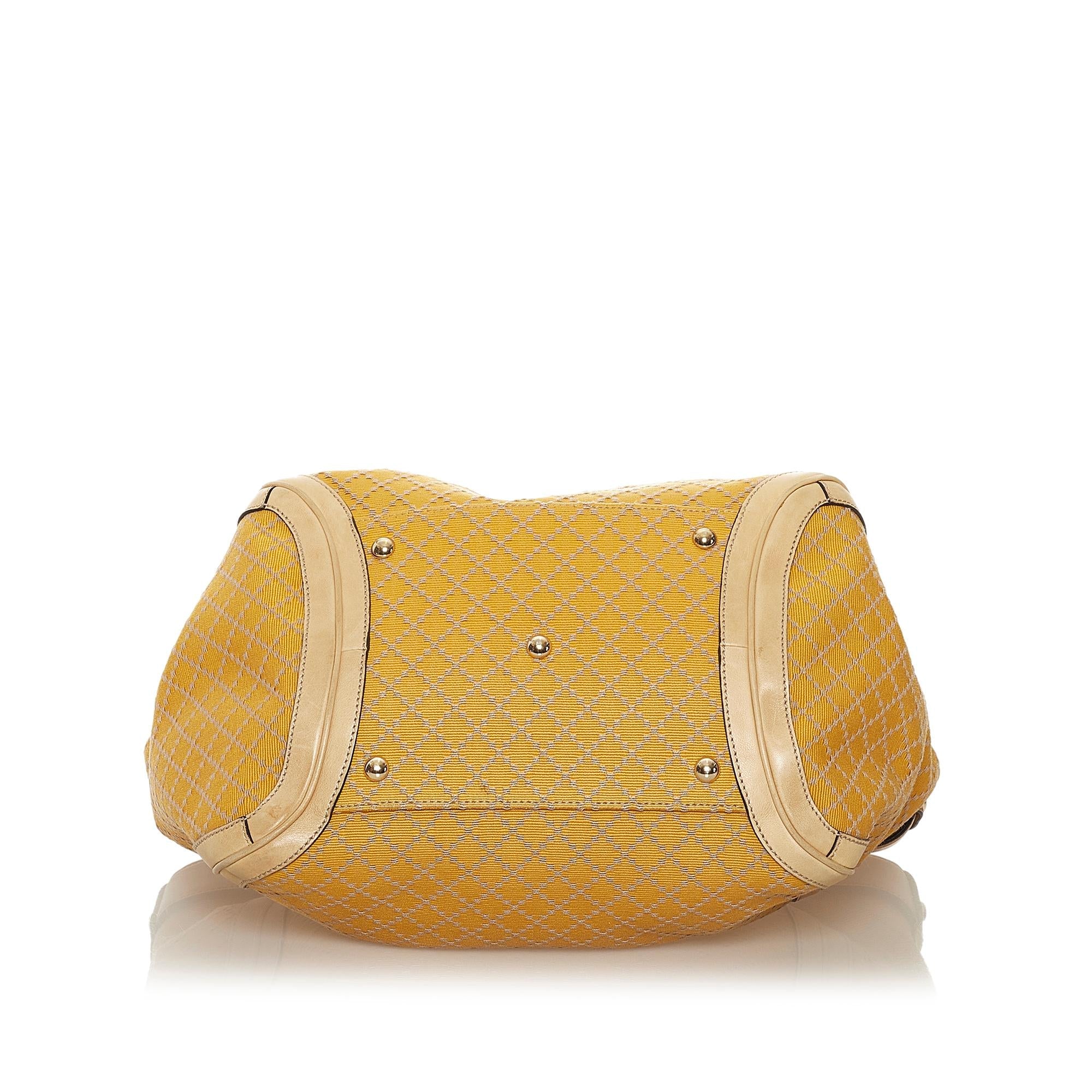 Gucci Diamante Canvas Handbag (SHG-34439)