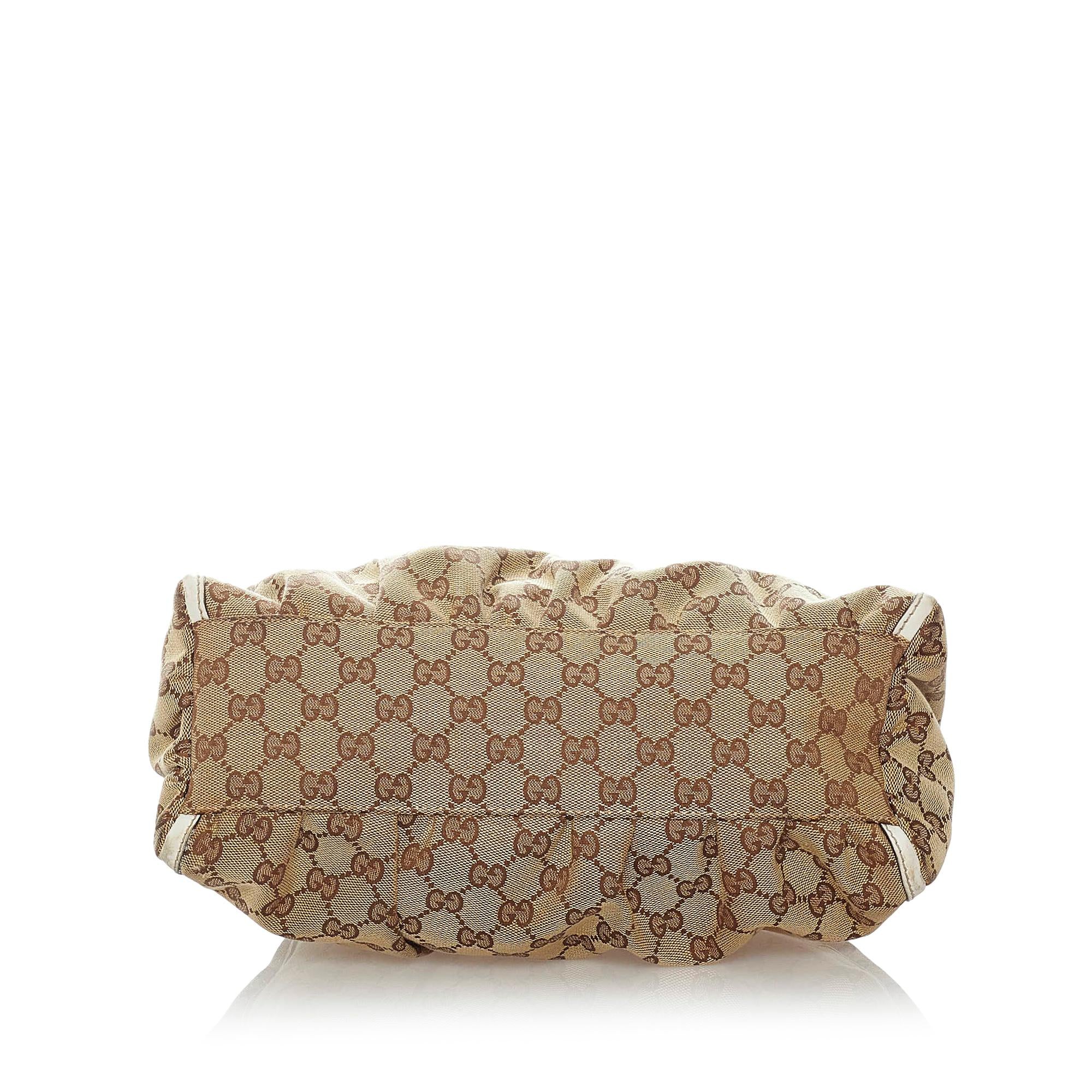 Gucci GG Canvas Abbey D-Ring Shoulder Bag (SHG-30987)