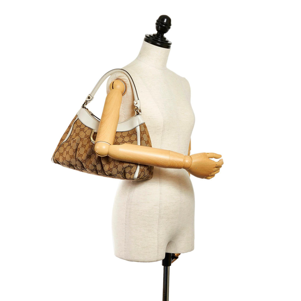 Gucci GG Canvas Abbey D-Ring Shoulder Bag (SHG-31321)