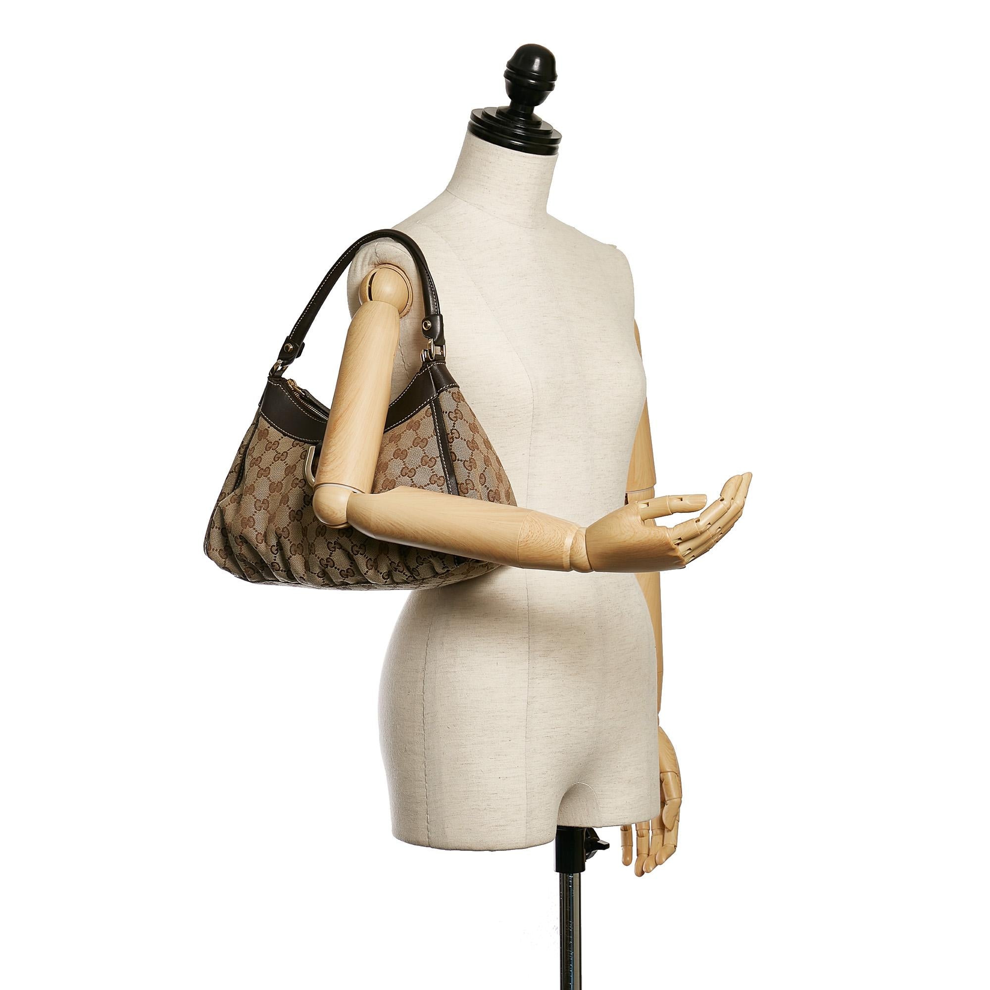 Gucci GG Canvas Abbey D-Ring Shoulder Bag (SHG-33937)