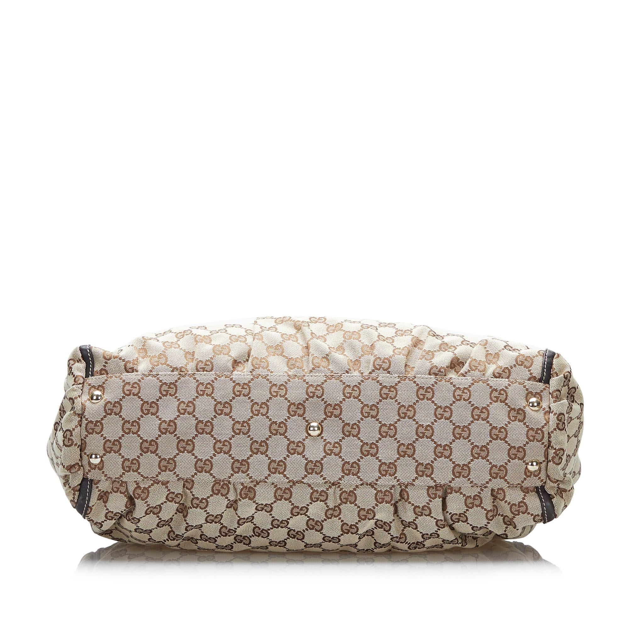 Gucci GG Canvas Abbey D-Ring Tote (SHG-yzfmkJ)