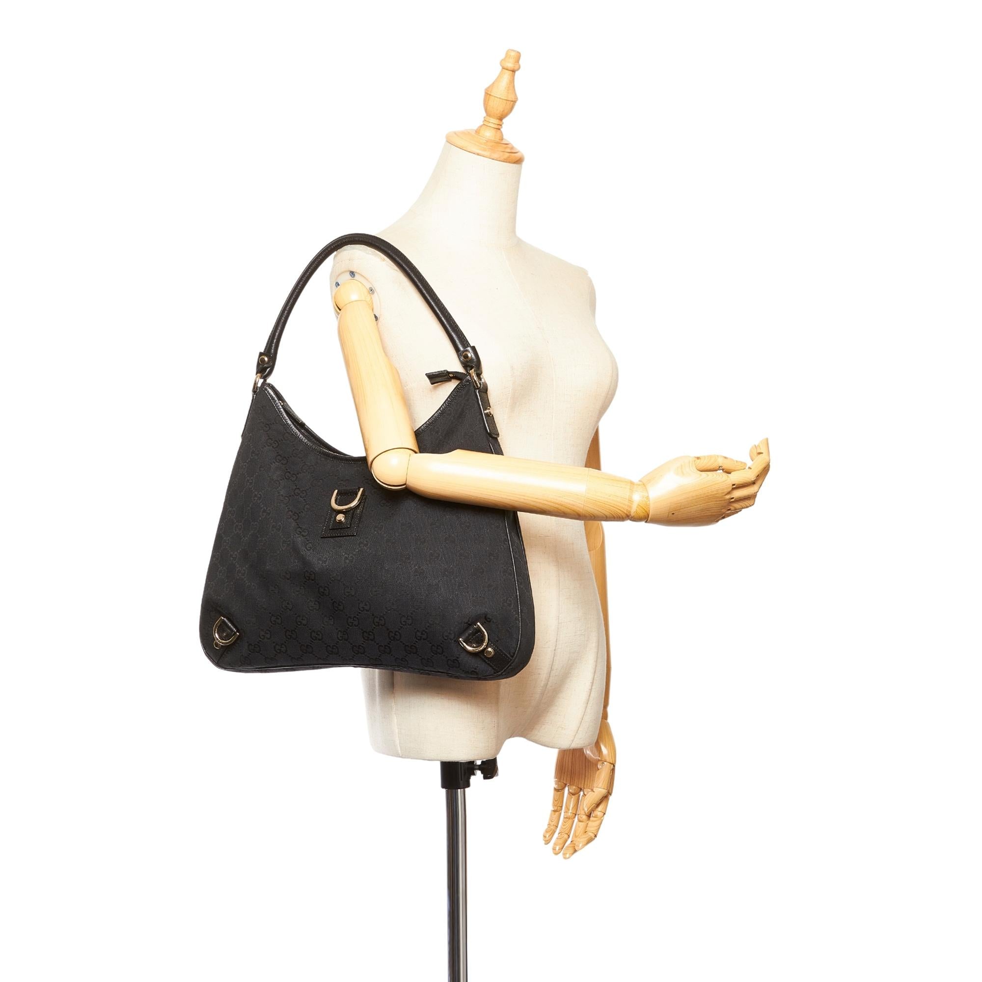 Gucci GG Canvas Abbey Shoulder Bag (SHG-19728)