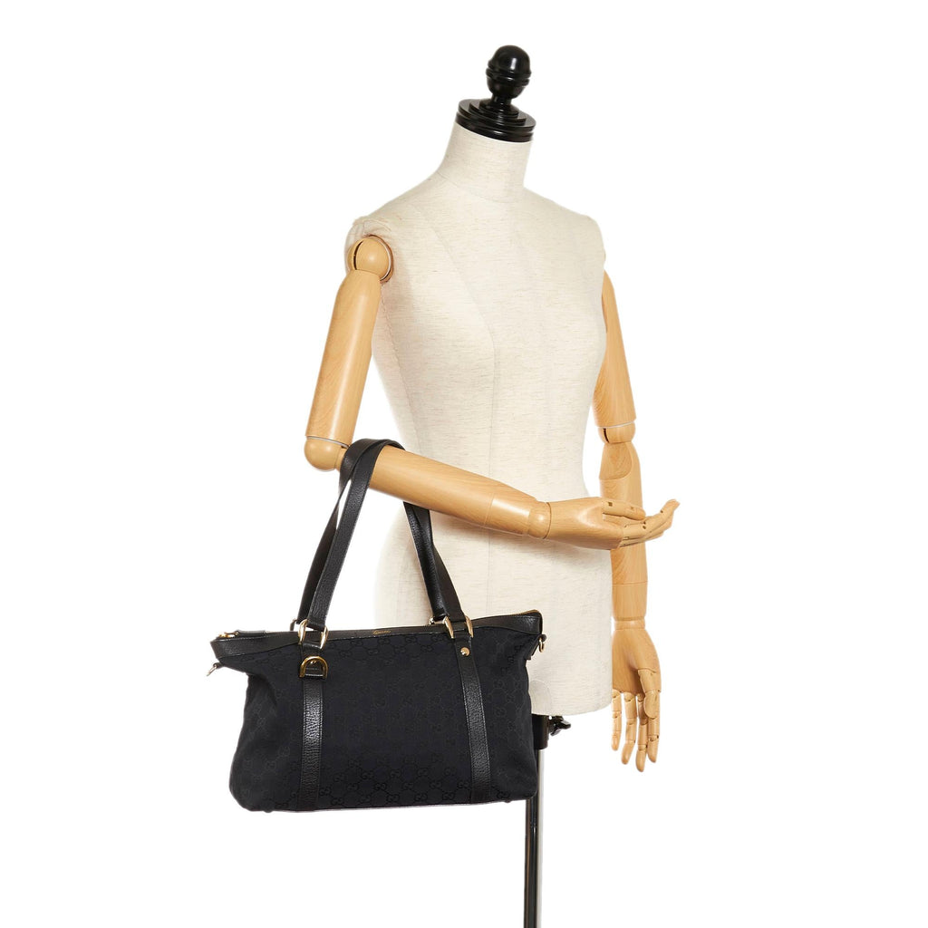 Gucci GG Canvas Abbey Shoulder Bag (SHG-36171)