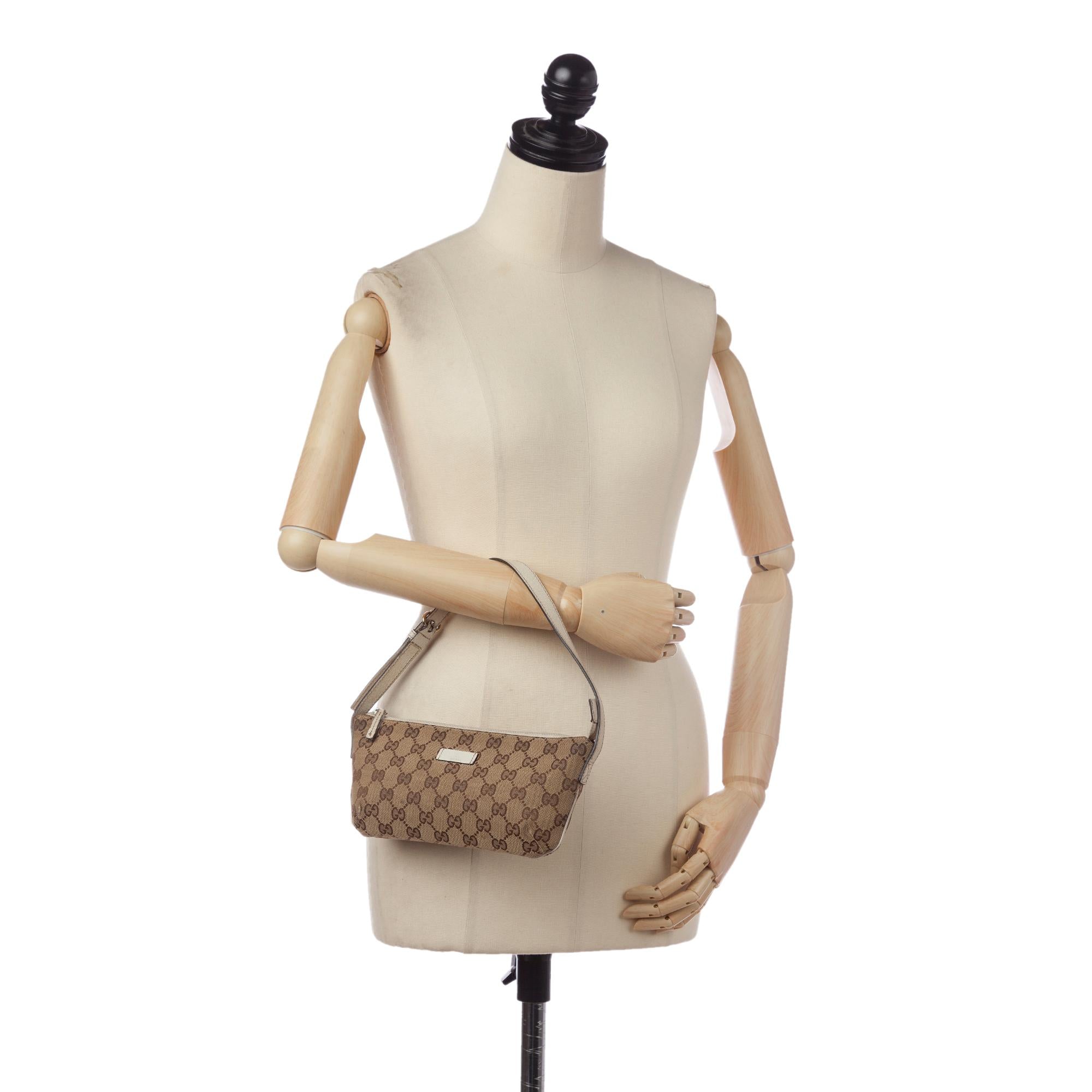 Gucci GG Canvas Baguette (SHG-34624)