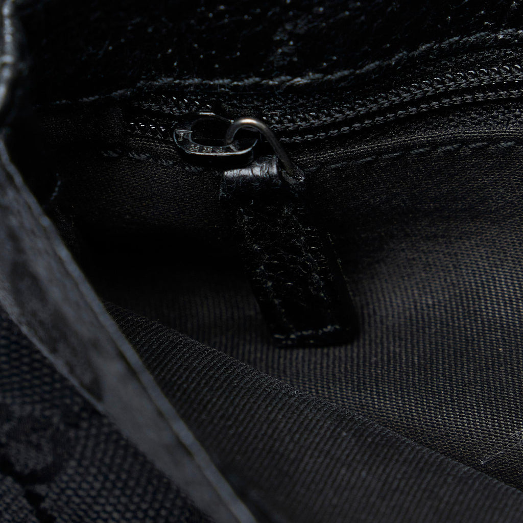 Gucci GG Canvas Belt Bag (SHG-bhHc1K)