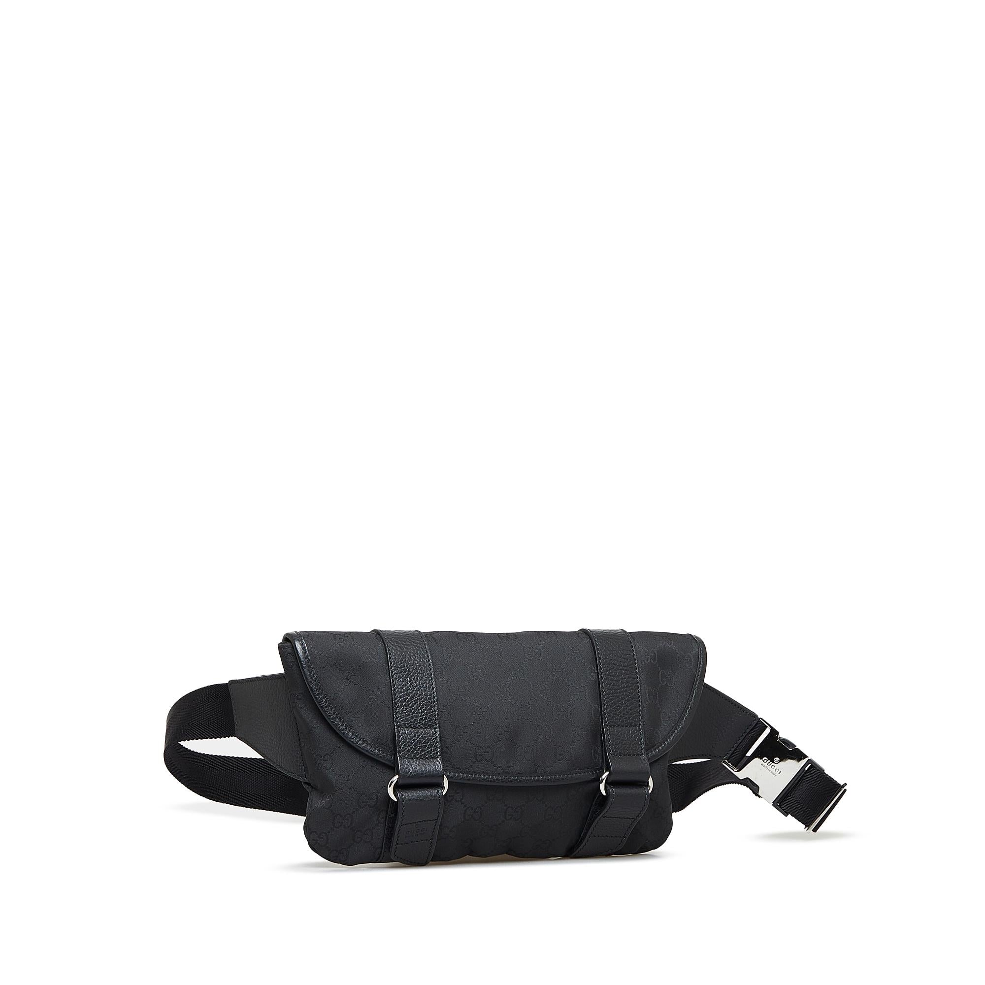 Gucci GG Canvas Belt Bag (SHG-qYB0KP)