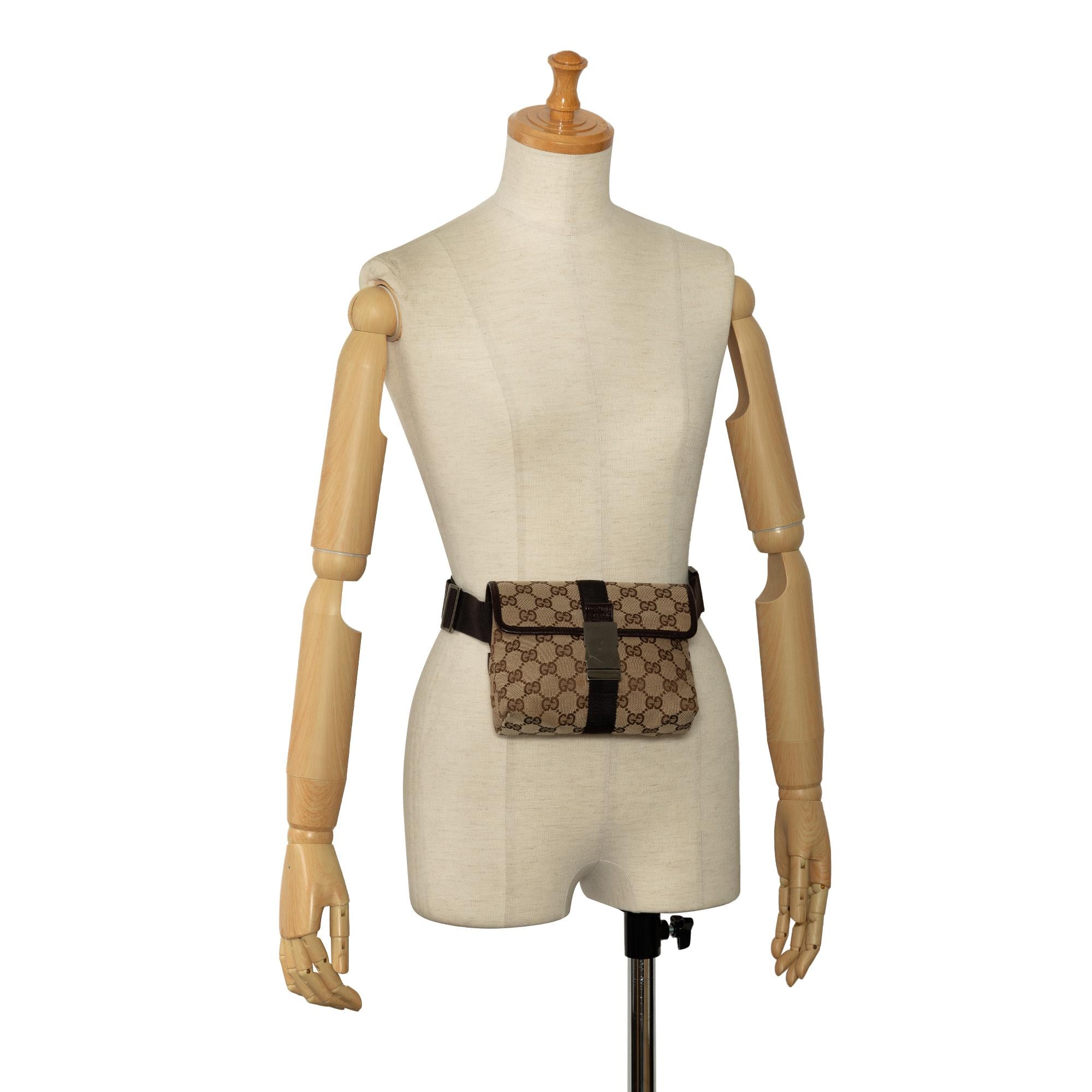 Gucci GG Canvas Belt Bag (SHG-h2DIhN)