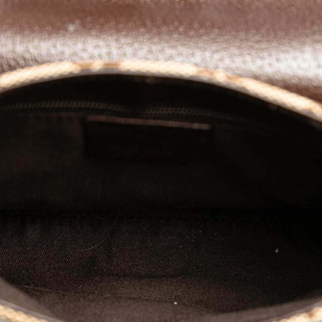 Gucci GG Canvas Belt Bag (SHG-sxzARj)