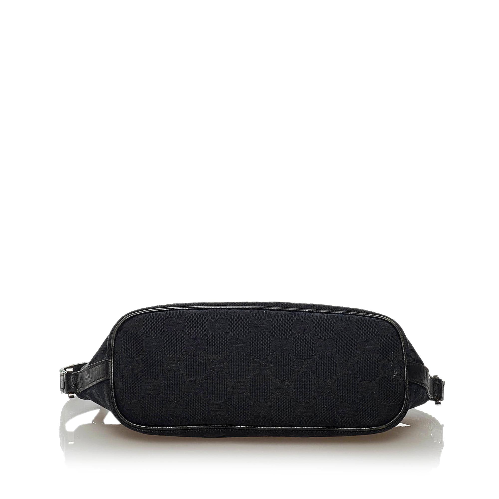 Gucci GG Canvas Boat Baguette (SHG-36569)