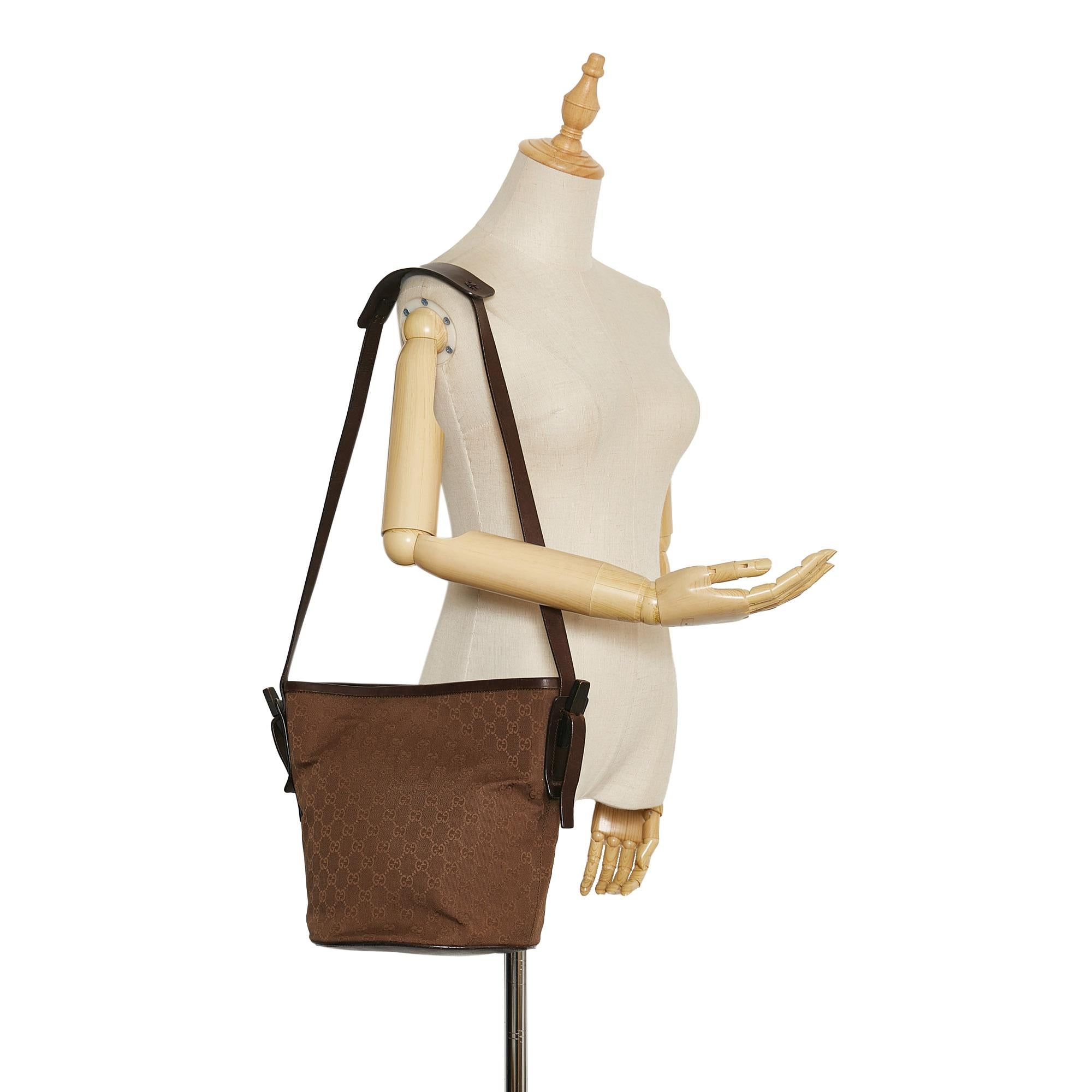 Gucci GG Canvas Bucket (SHG-35739)