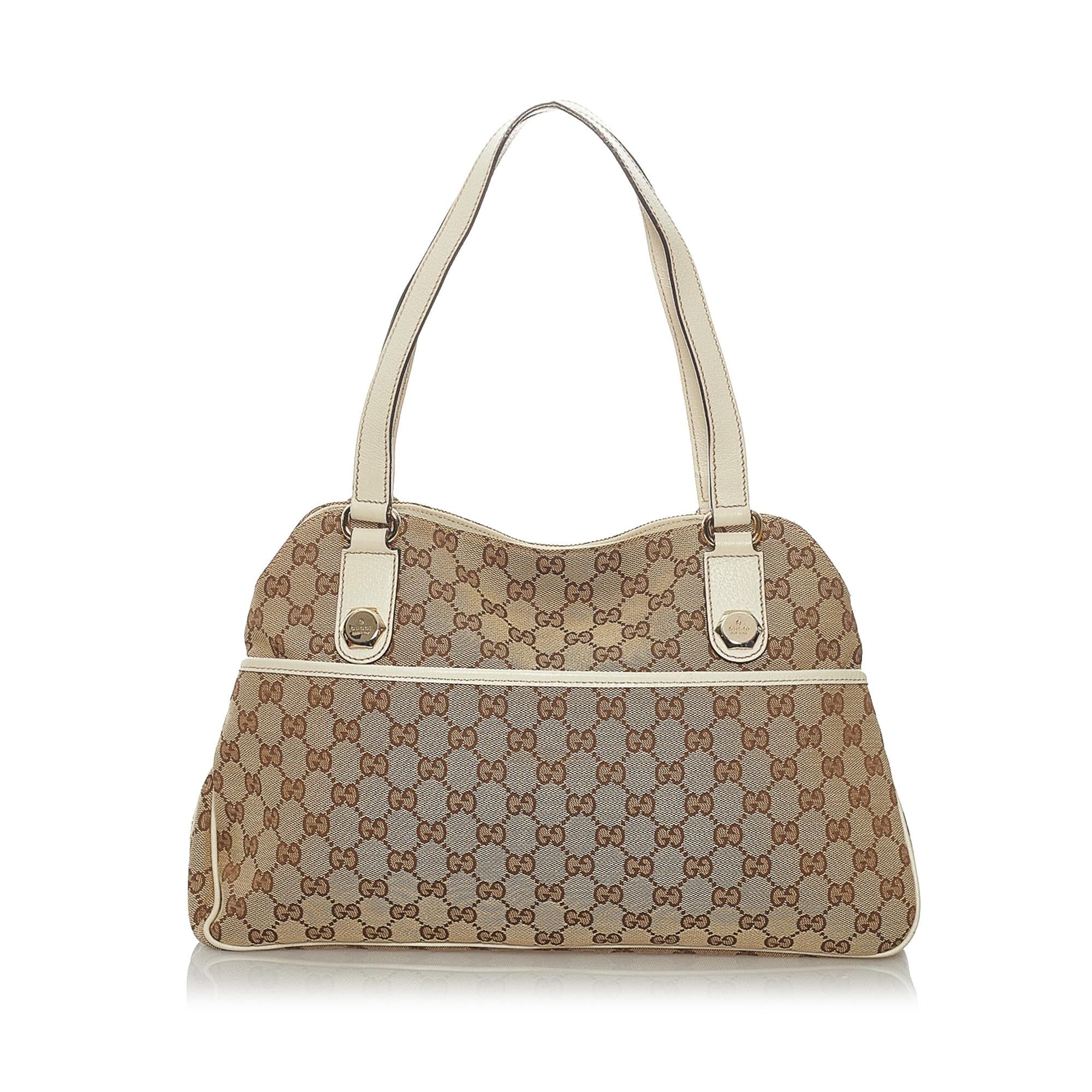 Gucci GG Canvas Charmy Shoulder Bag (SHG-28979)