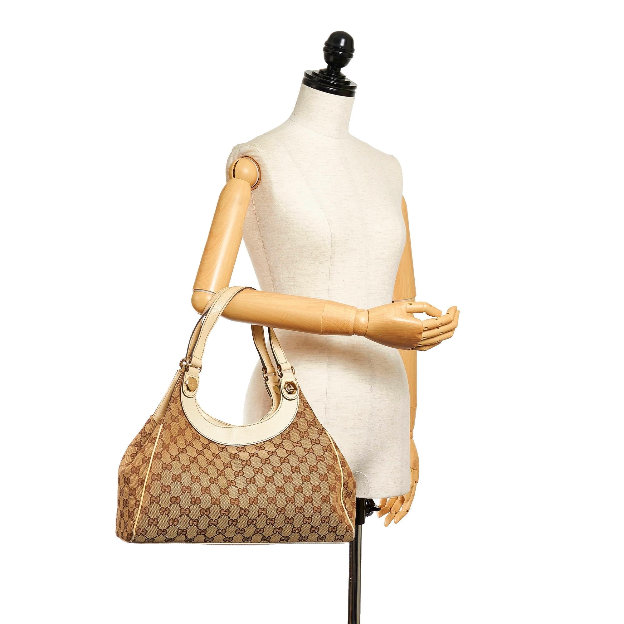 Gucci GG Canvas Charmy Shoulder Bag (SHG-36151)