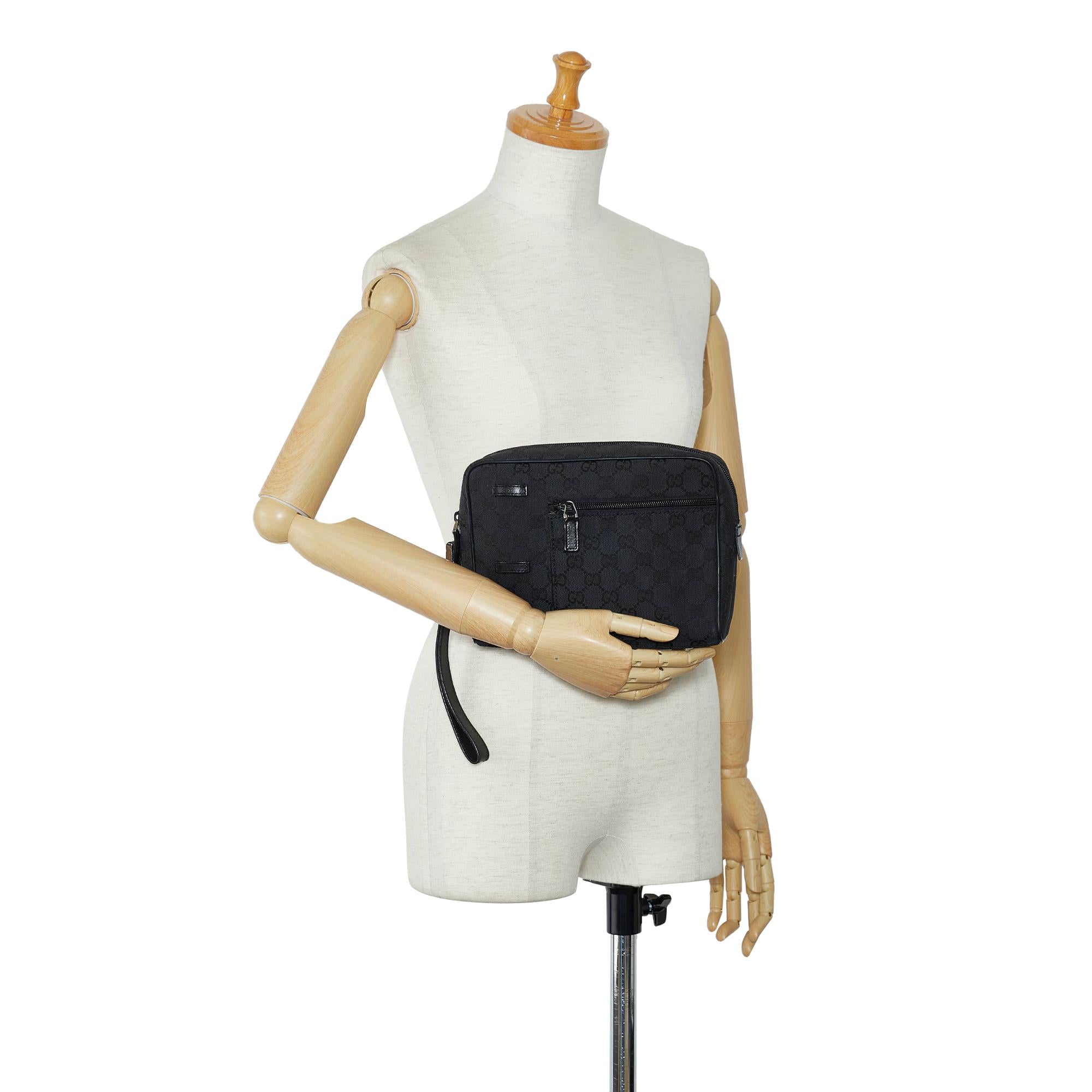 Gucci GG Canvas Clutch (SHG-ygB3Ks)