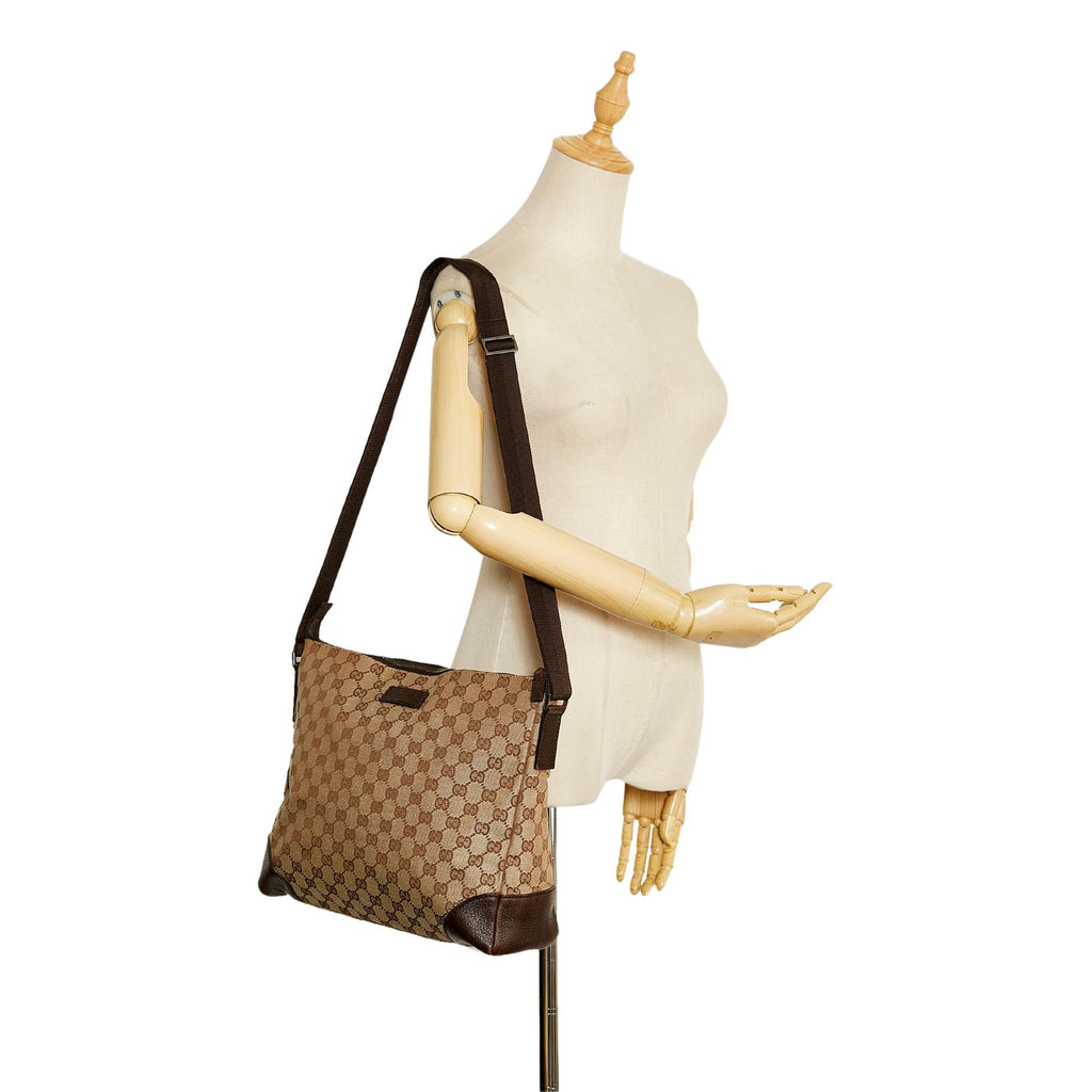 Gucci GG Canvas Crossbody Bag (SHG-IL2z3A)
