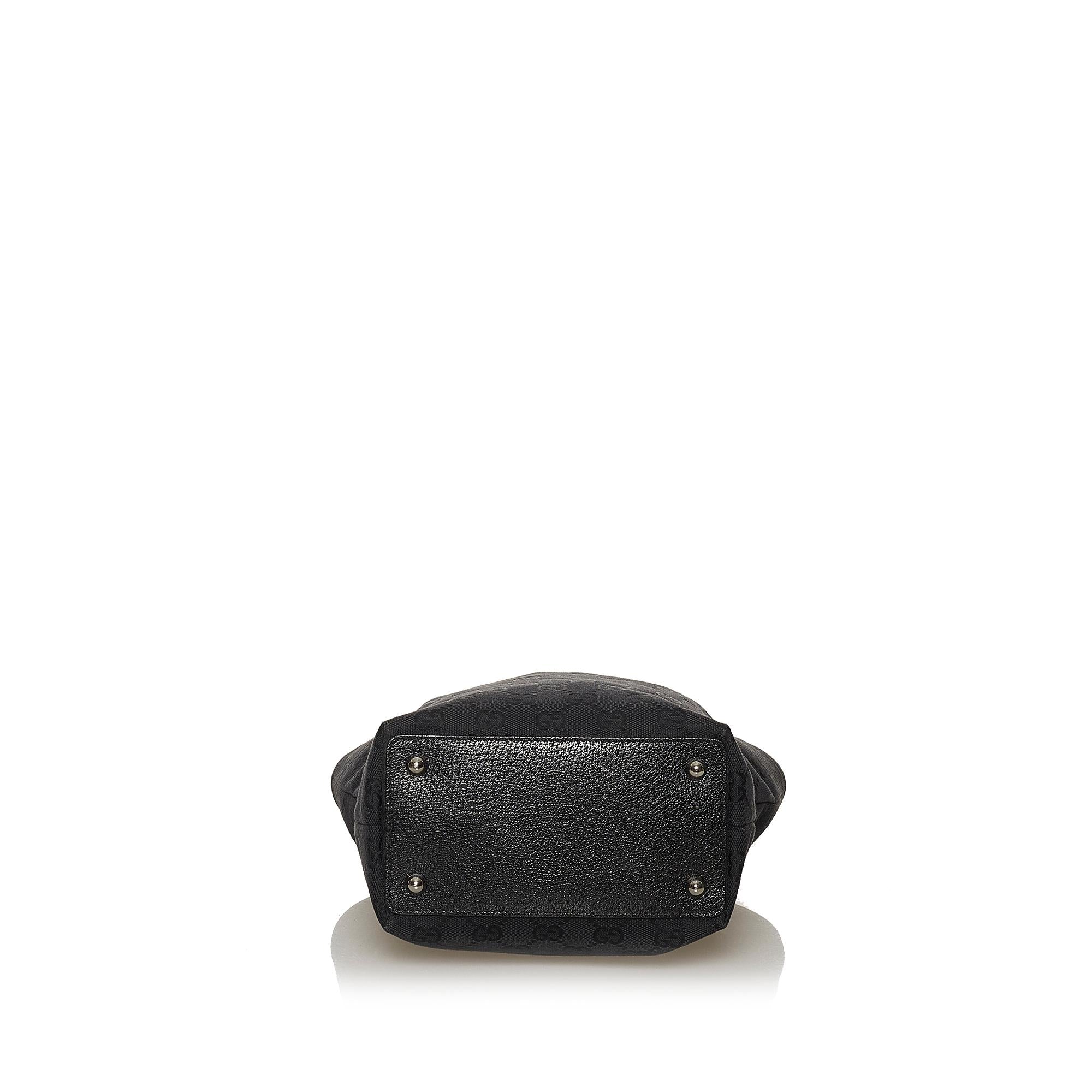 Gucci GG Canvas Eclipse Shoulder Bag (SHG-28440)