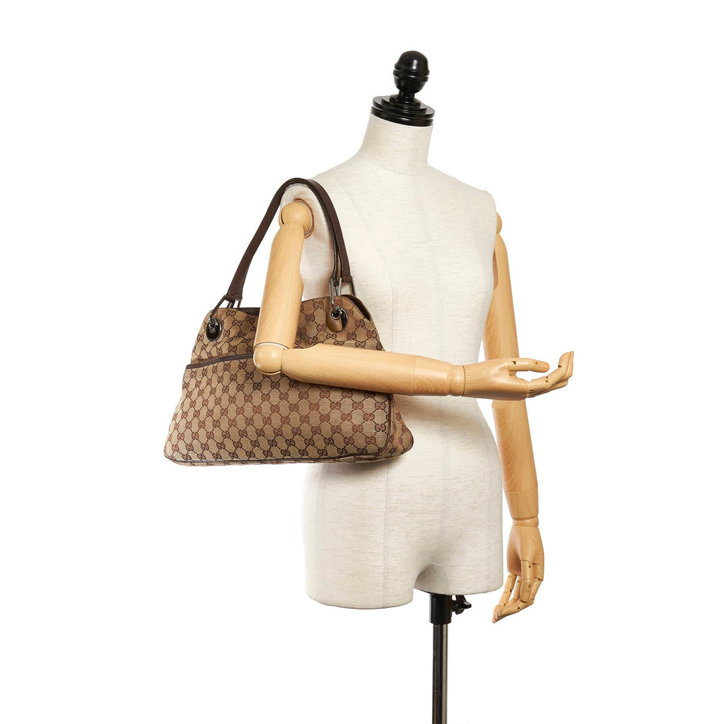 Gucci GG Canvas Eclipse Shoulder Bag (SHG-29775)