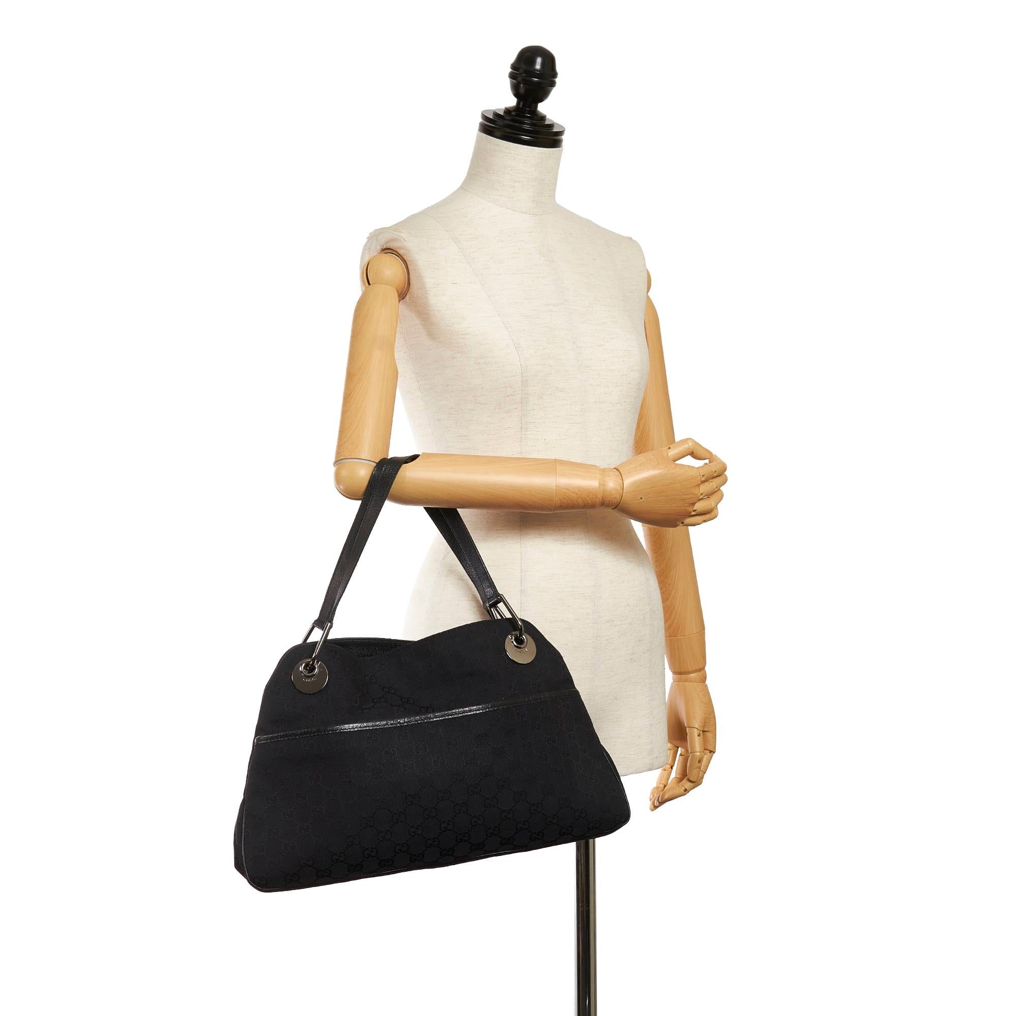 Gucci GG Canvas Eclipse Shoulder Bag (SHG-29809)