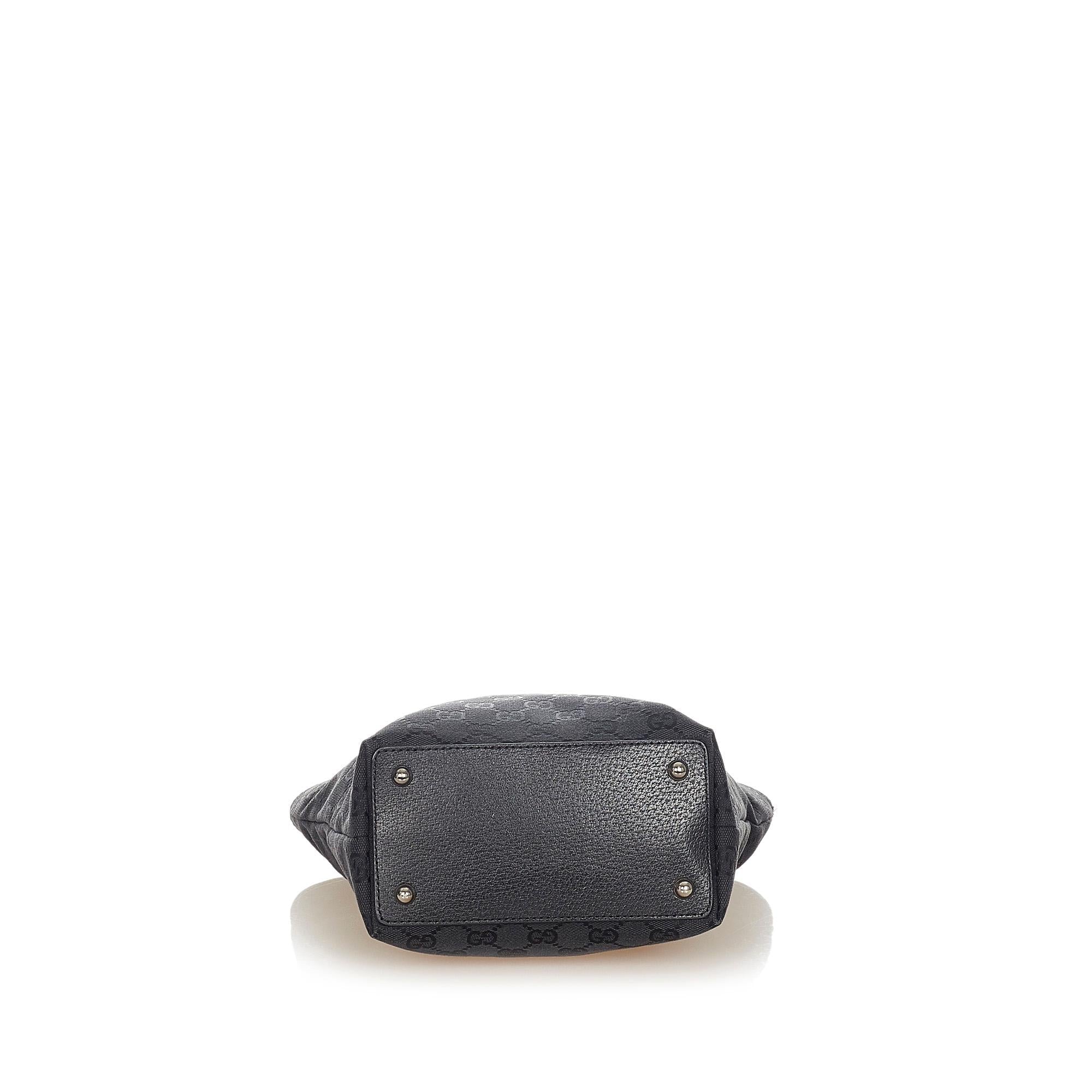 Gucci GG Canvas Eclipse Shoulder Bag (SHG-31654)