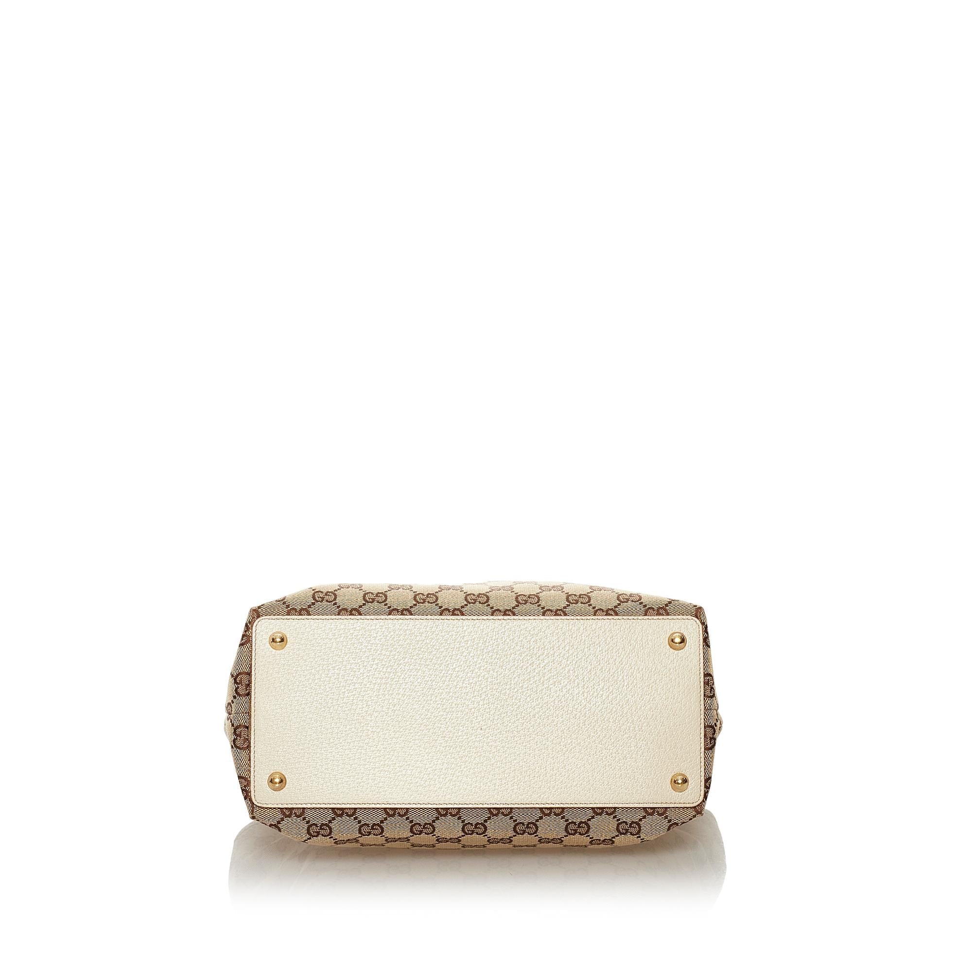 Gucci GG Canvas Eclipse Shoulder Bag (SHG-34640)