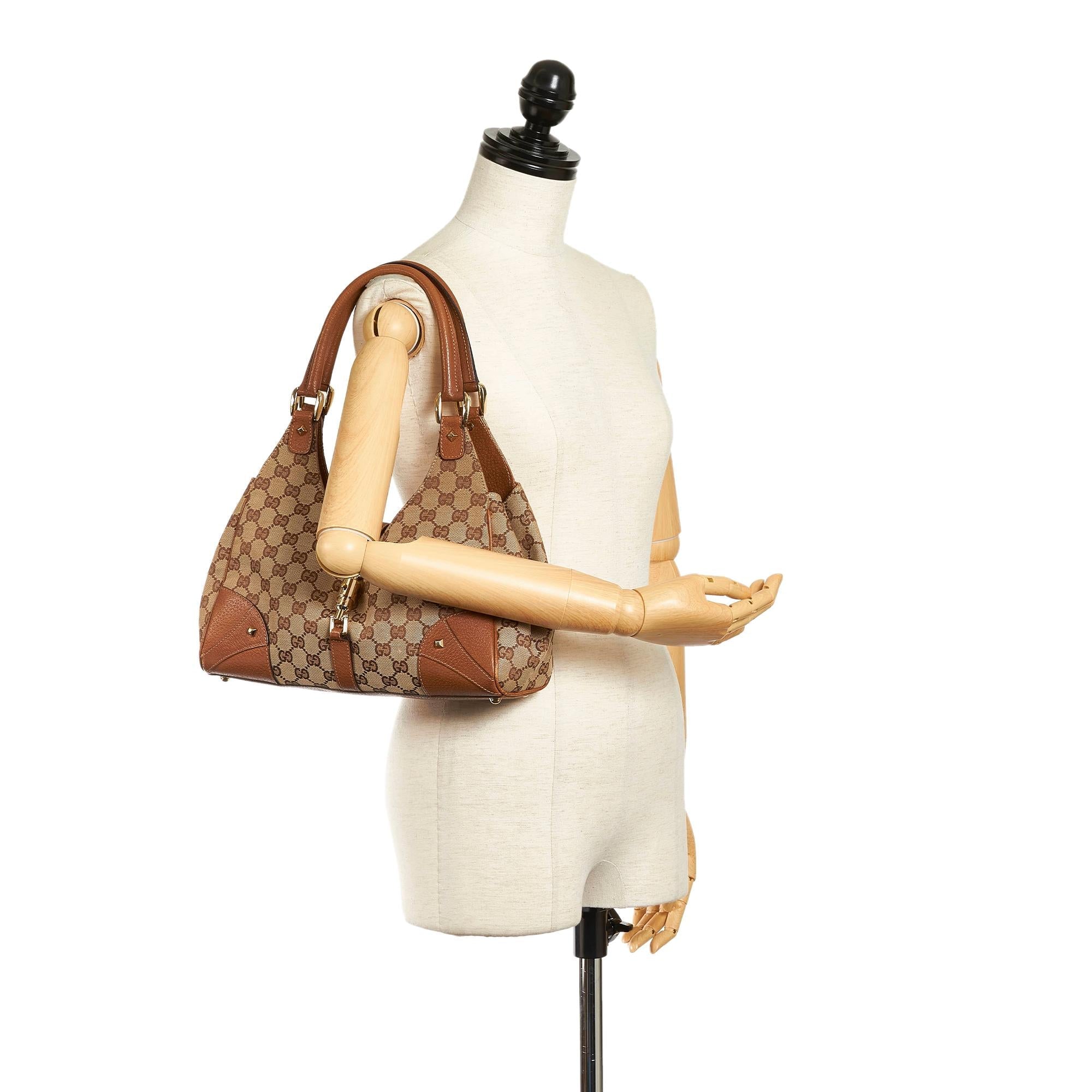 Gucci GG Canvas Nailhead Jackie Shoulder Bag (SHG-33693)