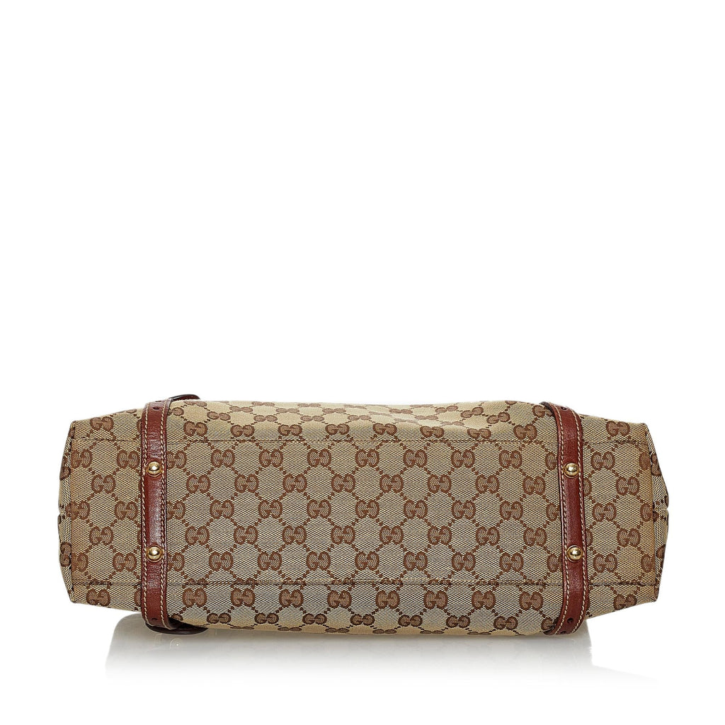 Gucci GG Canvas Pelham Shoulder Bag (SHG-28303)