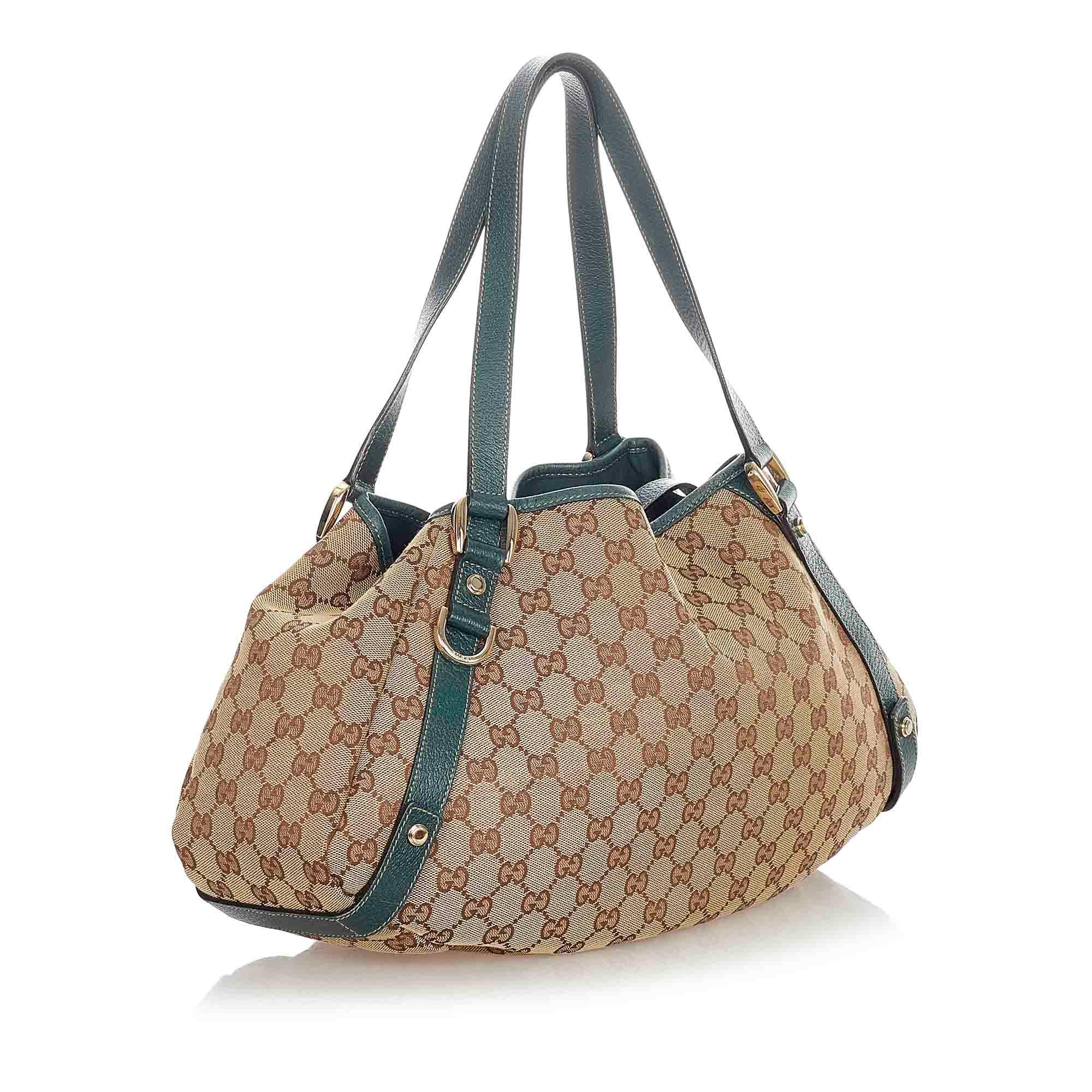 Gucci GG Canvas Pelham Shoulder Bag (SHG-34034)