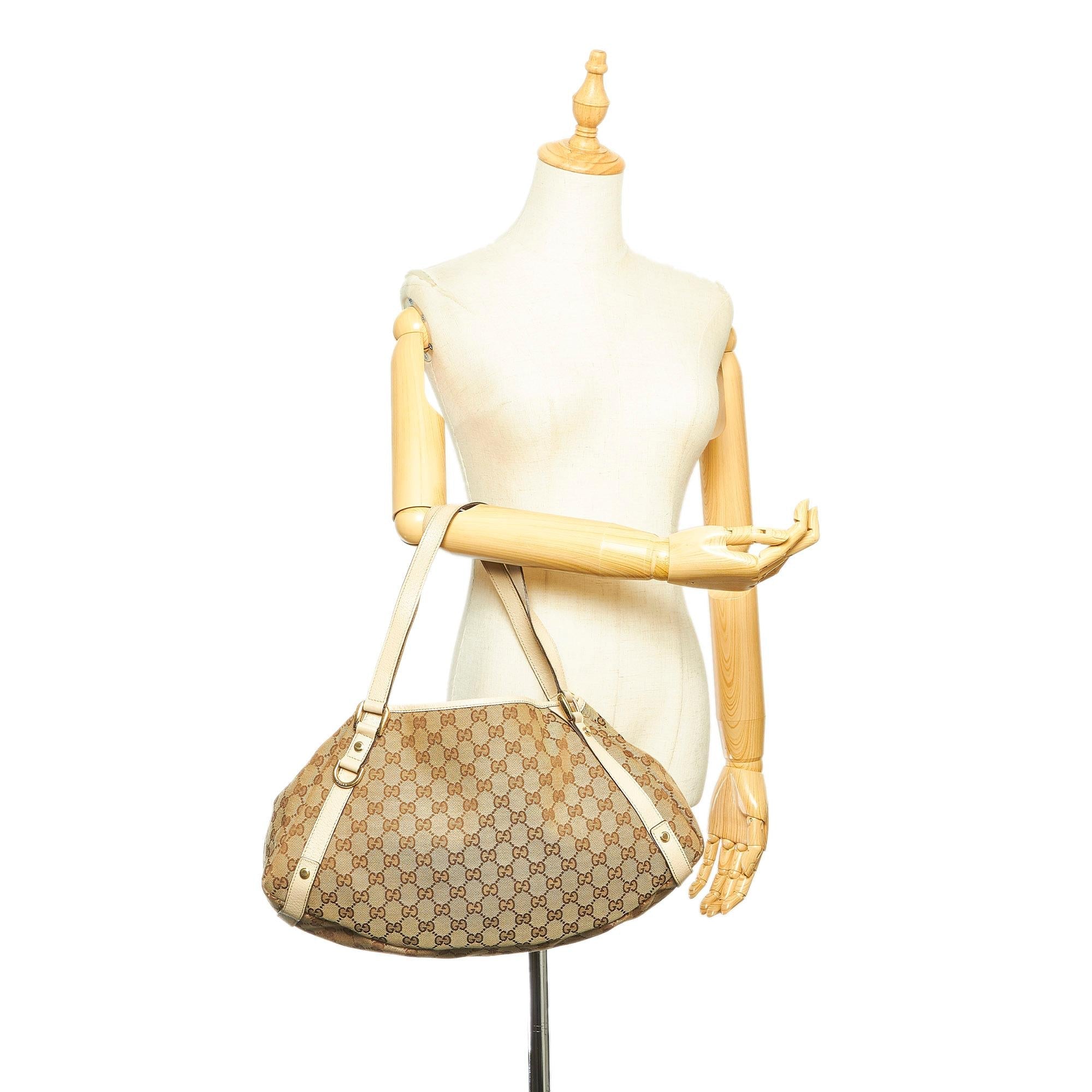 Gucci GG Canvas Pelham Tote Bag (SHG-32149)