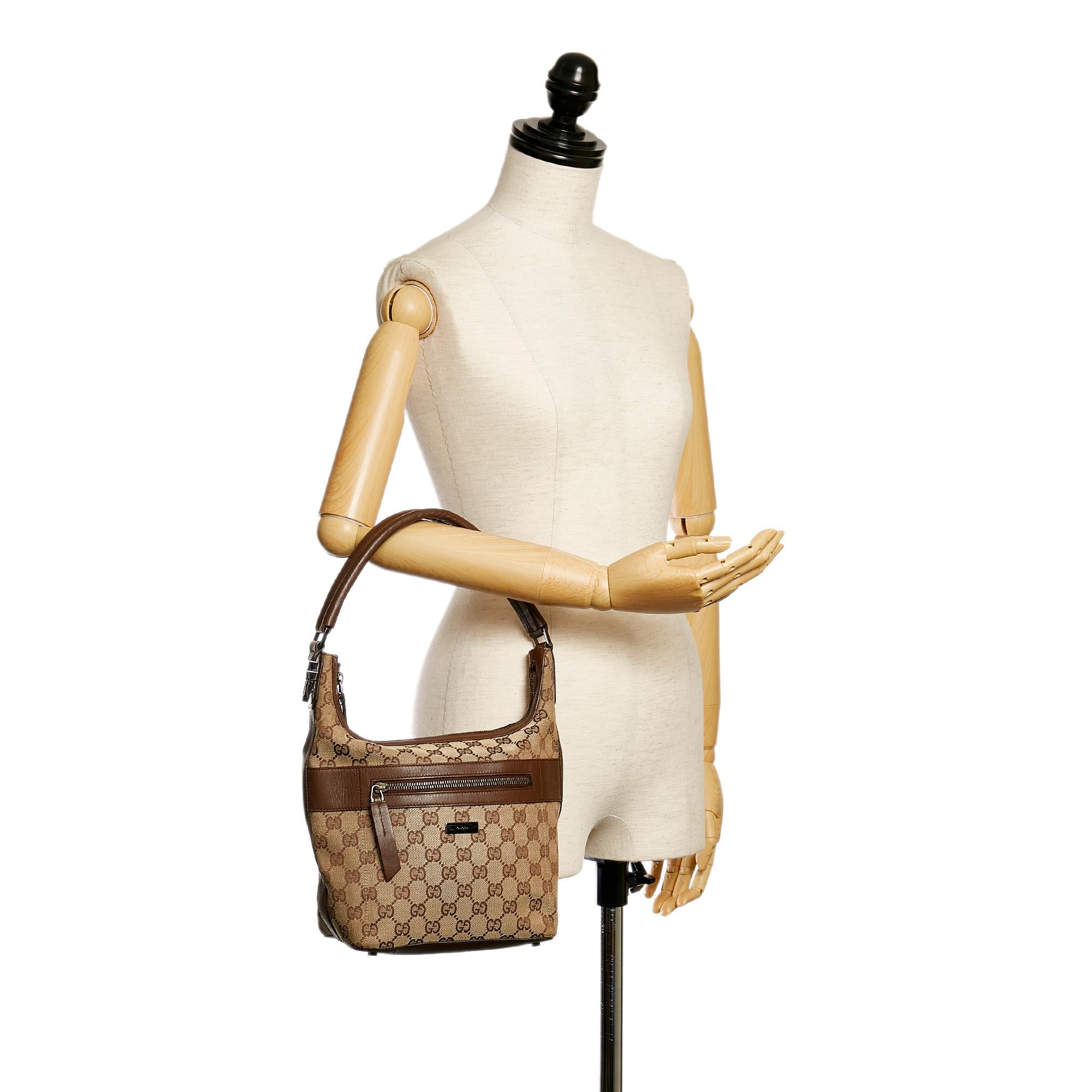 Gucci GG Canvas Shoulder Bag (SHG-31013)