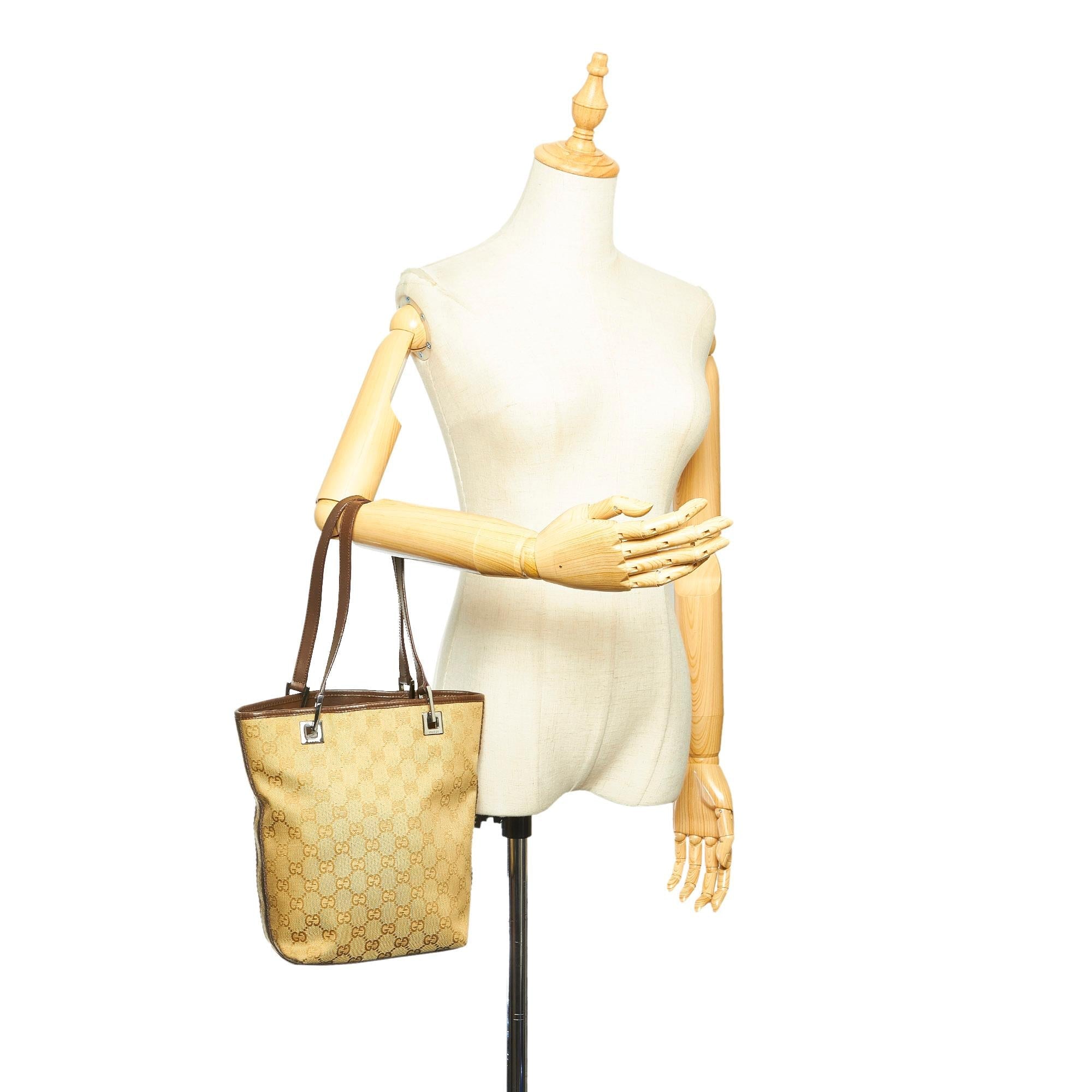 Gucci GG Canvas Tote Bag (SHG-19168)