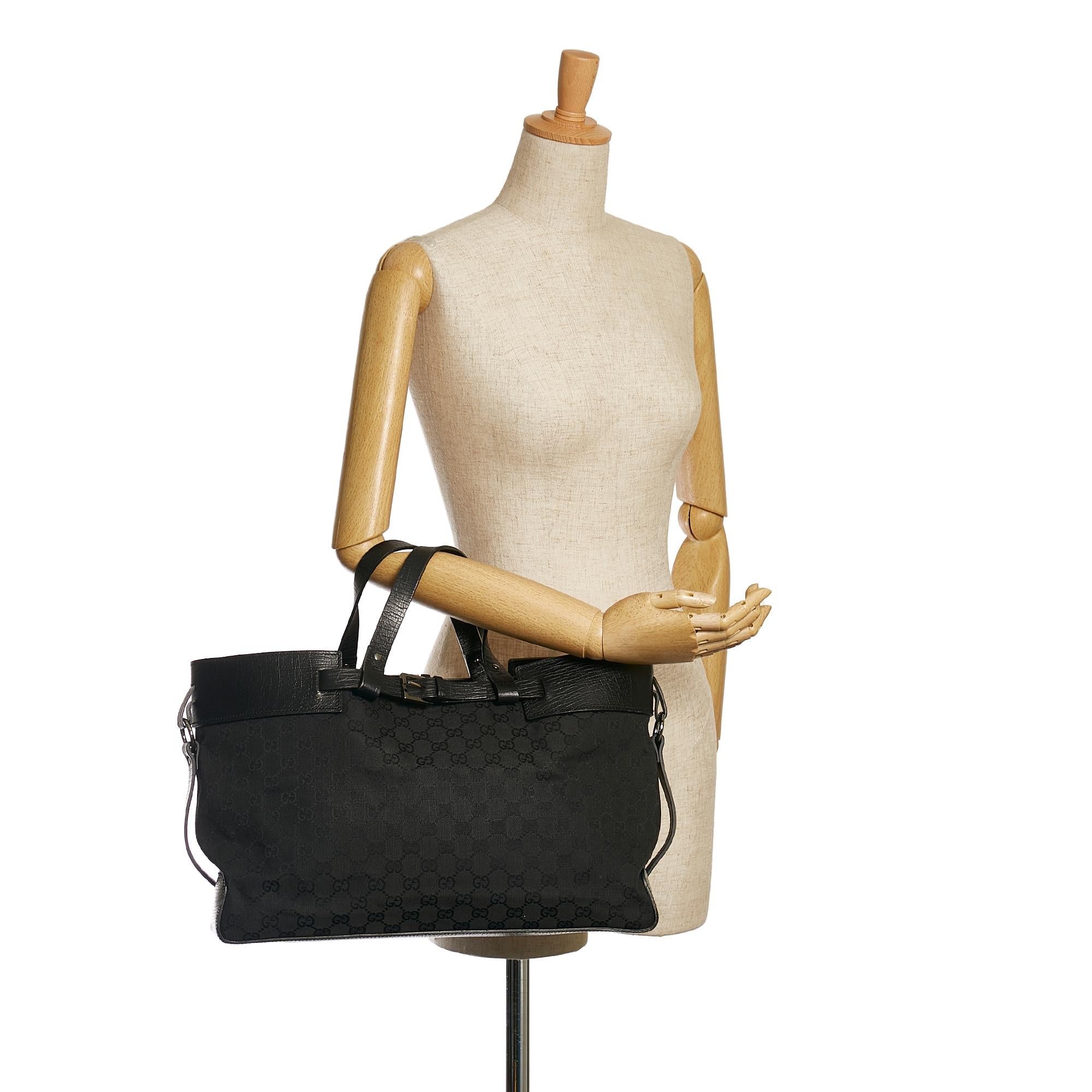 Gucci GG Canvas Tote Bag (SHG-35007)