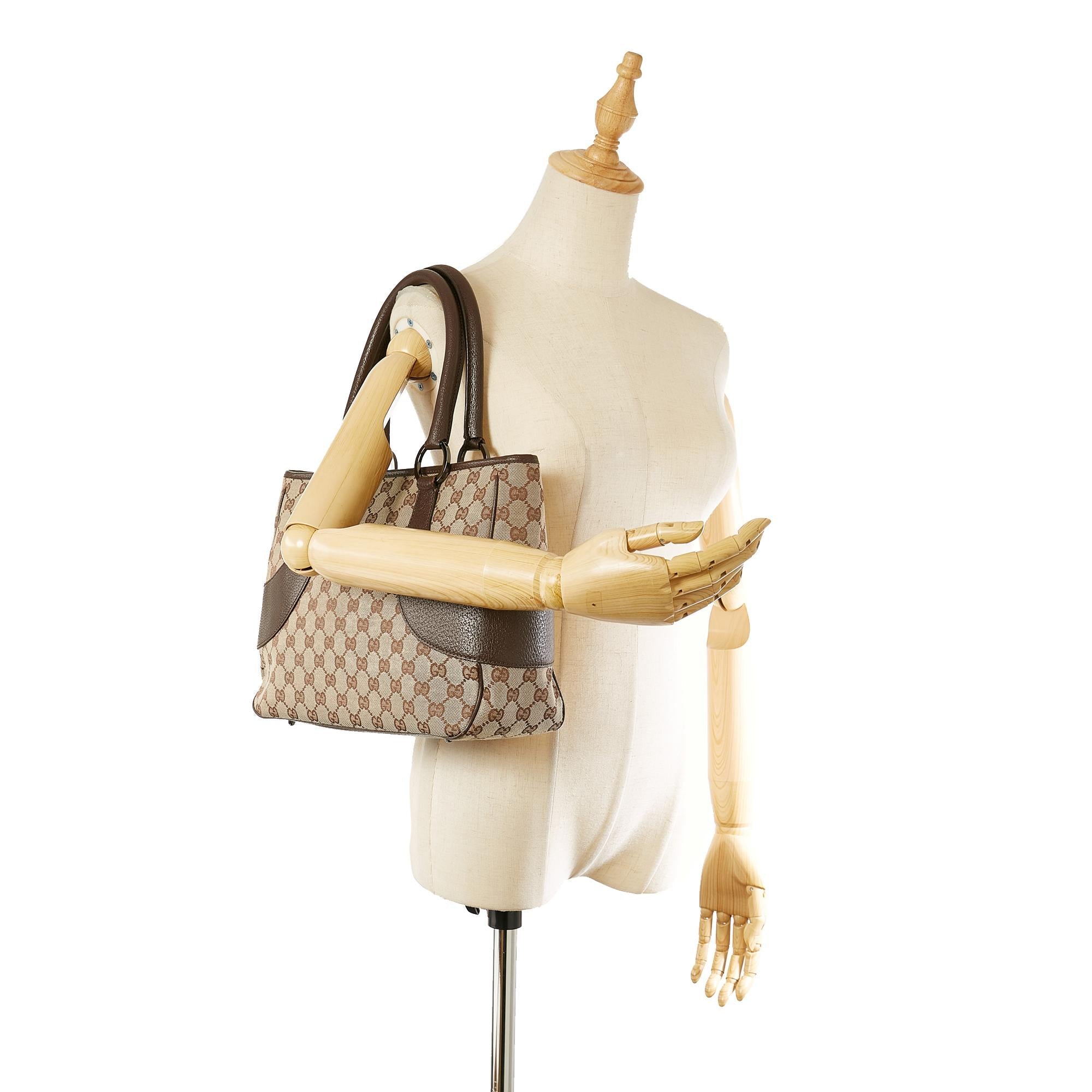 Gucci GG Canvas Tote Bag (SHG-36159)