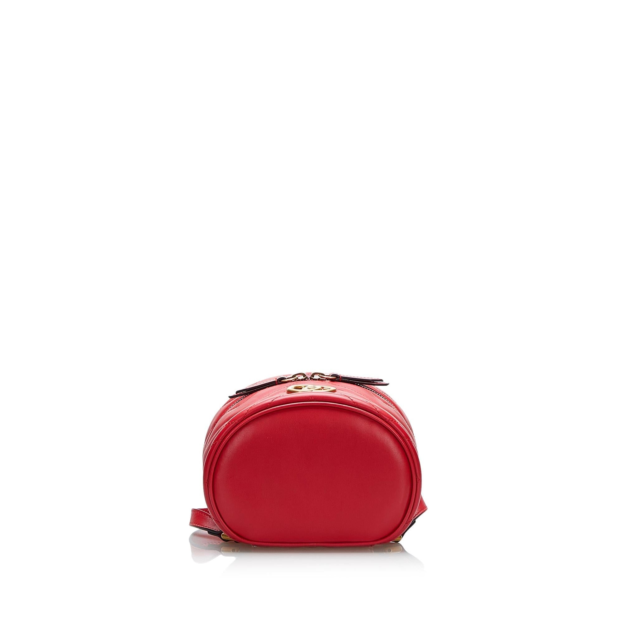 Gucci GG Marmont Round Backpack (SHG-4Vb8t5)