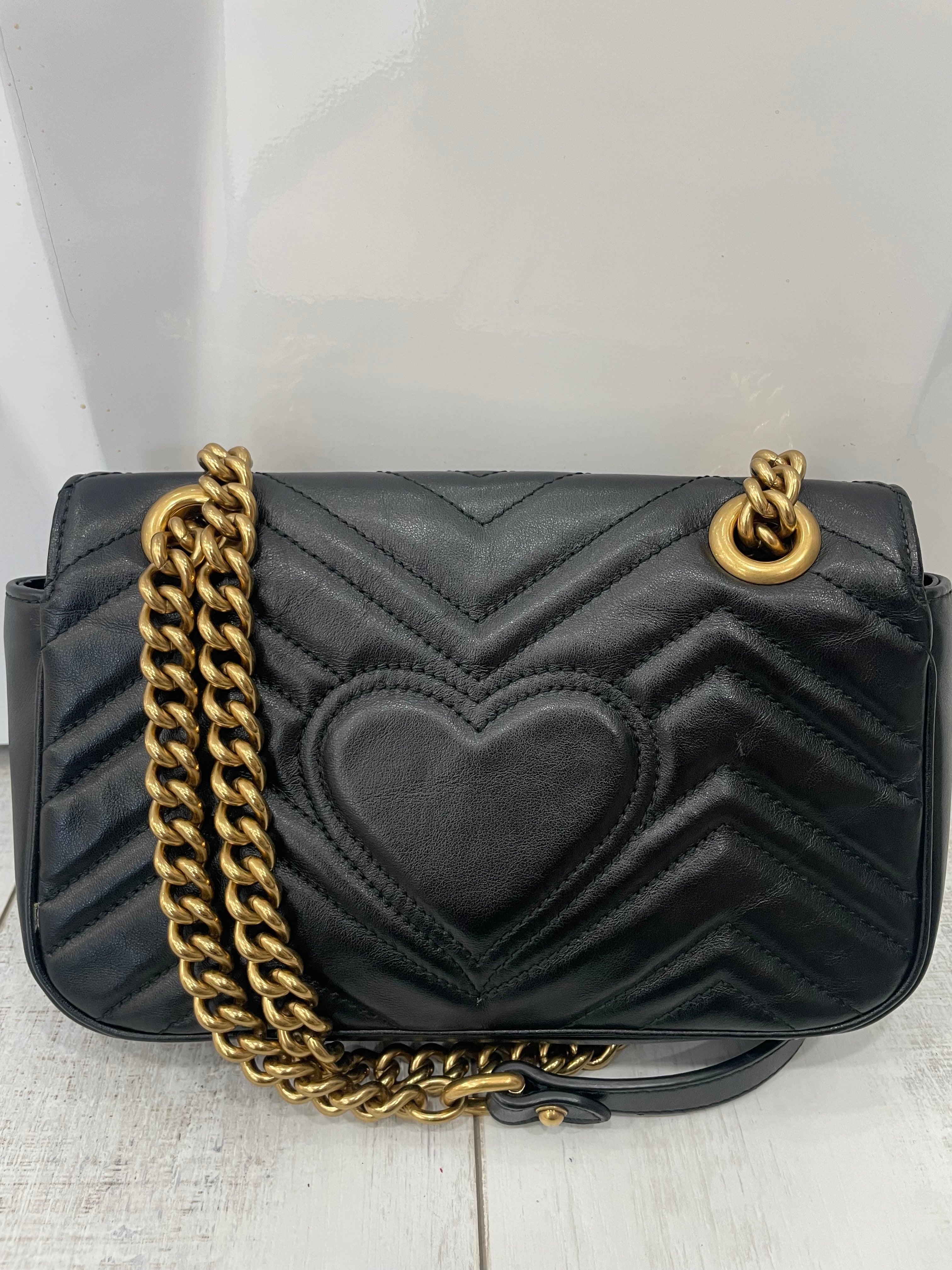 GUCCI GG MARMONT QUILTED CALFSKIN LEATHER SMALL BAG