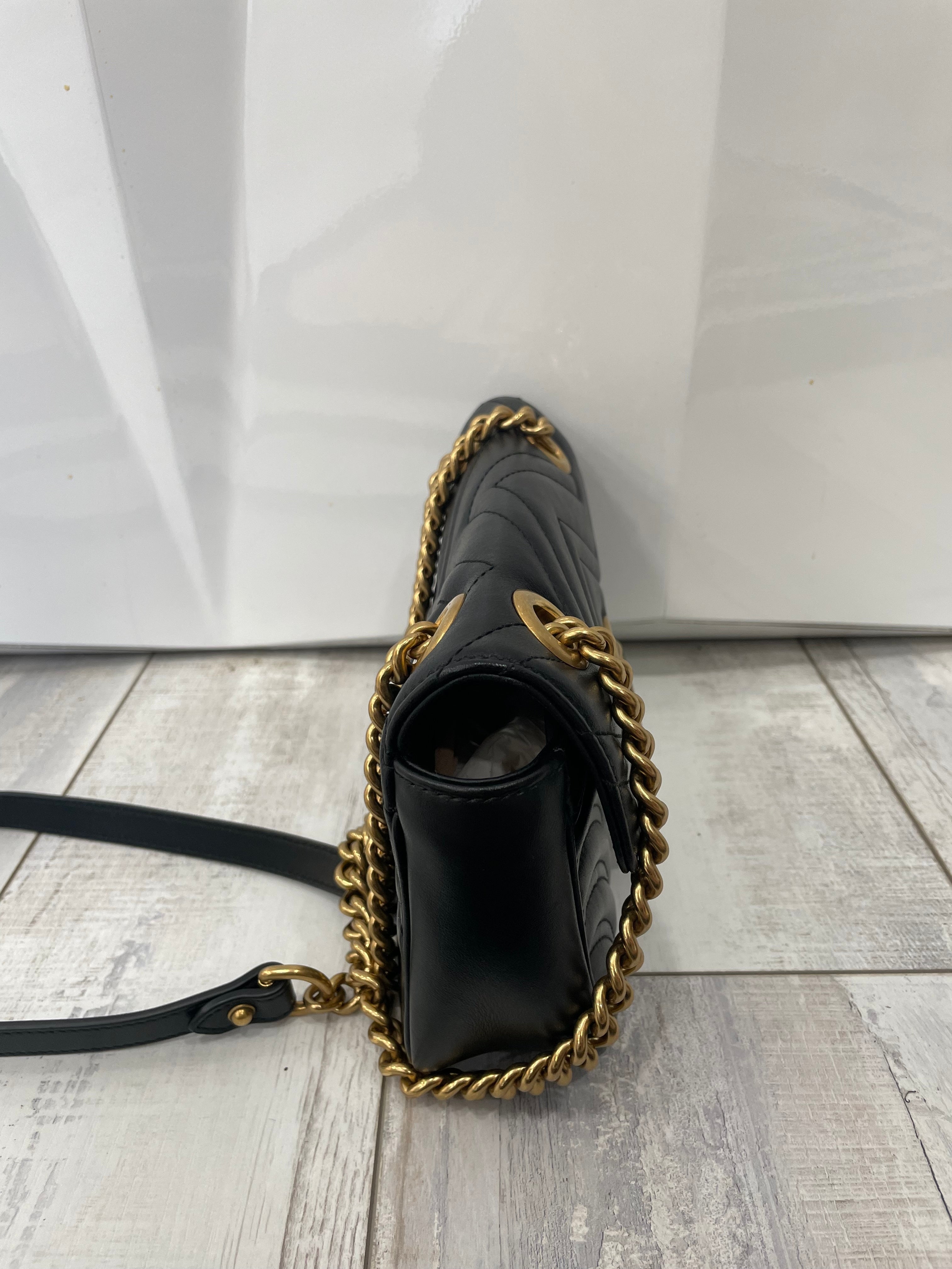 GUCCI GG MARMONT QUILTED CALFSKIN LEATHER SMALL BAG