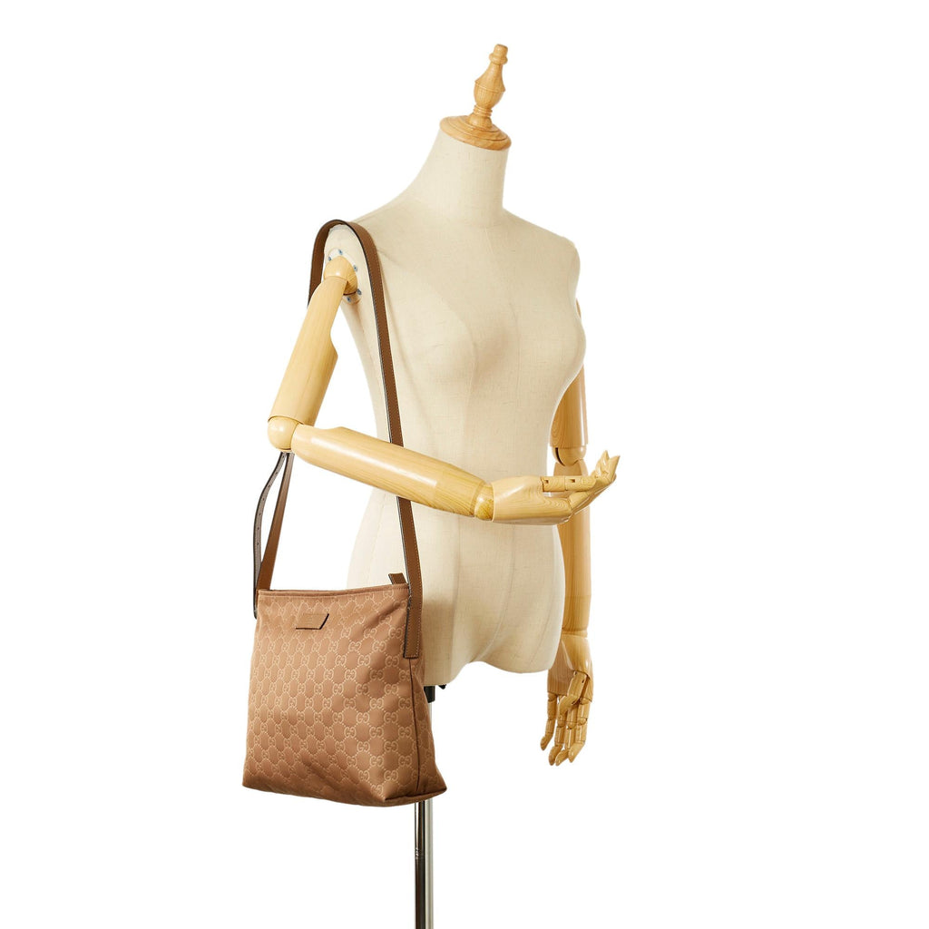 Gucci GG Nylon Crossbody Bag (SHG-20985)