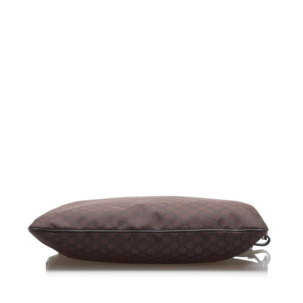 Gucci GG Nylon Crossbody Bag (SHG-36786)